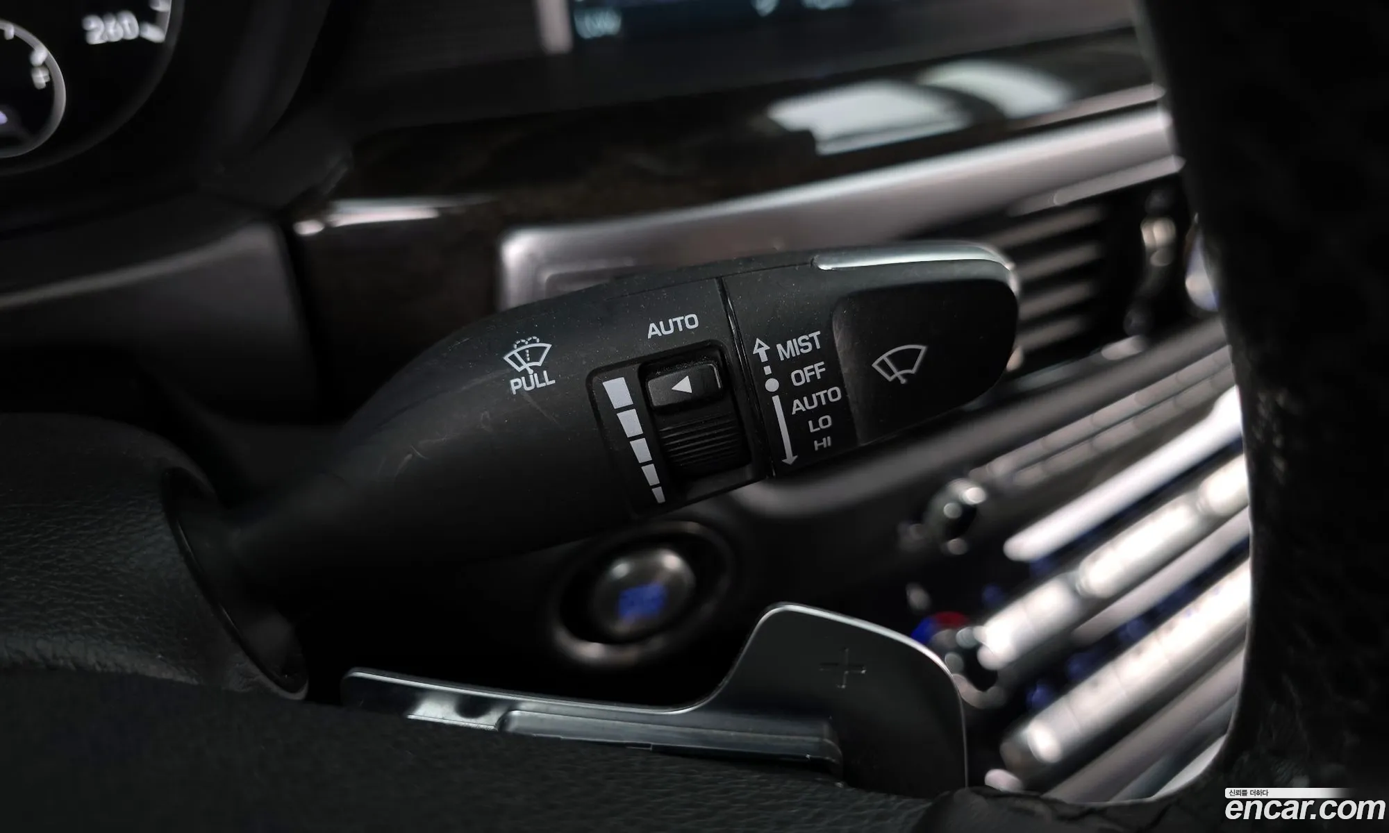 Genesis EQ900 2015 — 9