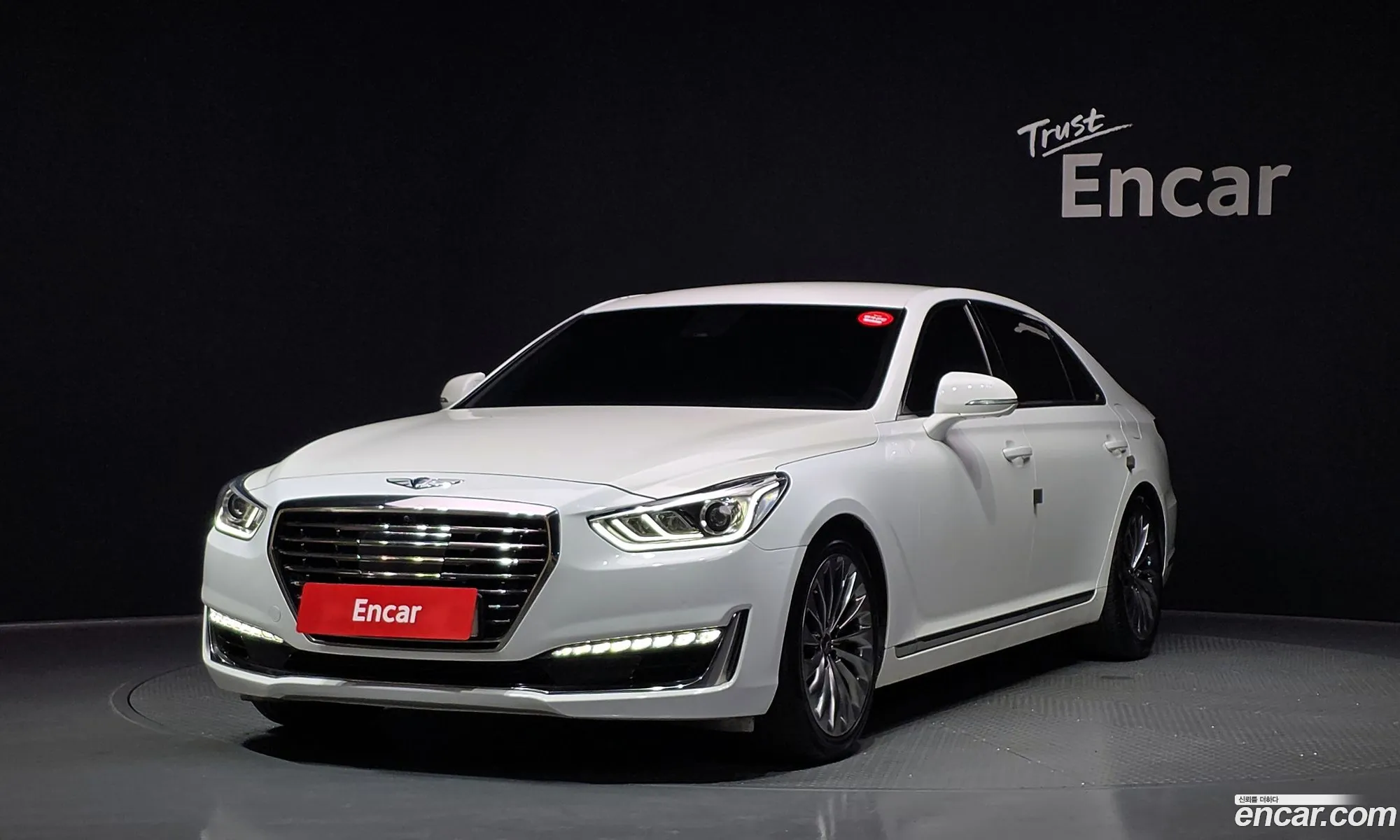 Genesis EQ900 2015 — 16