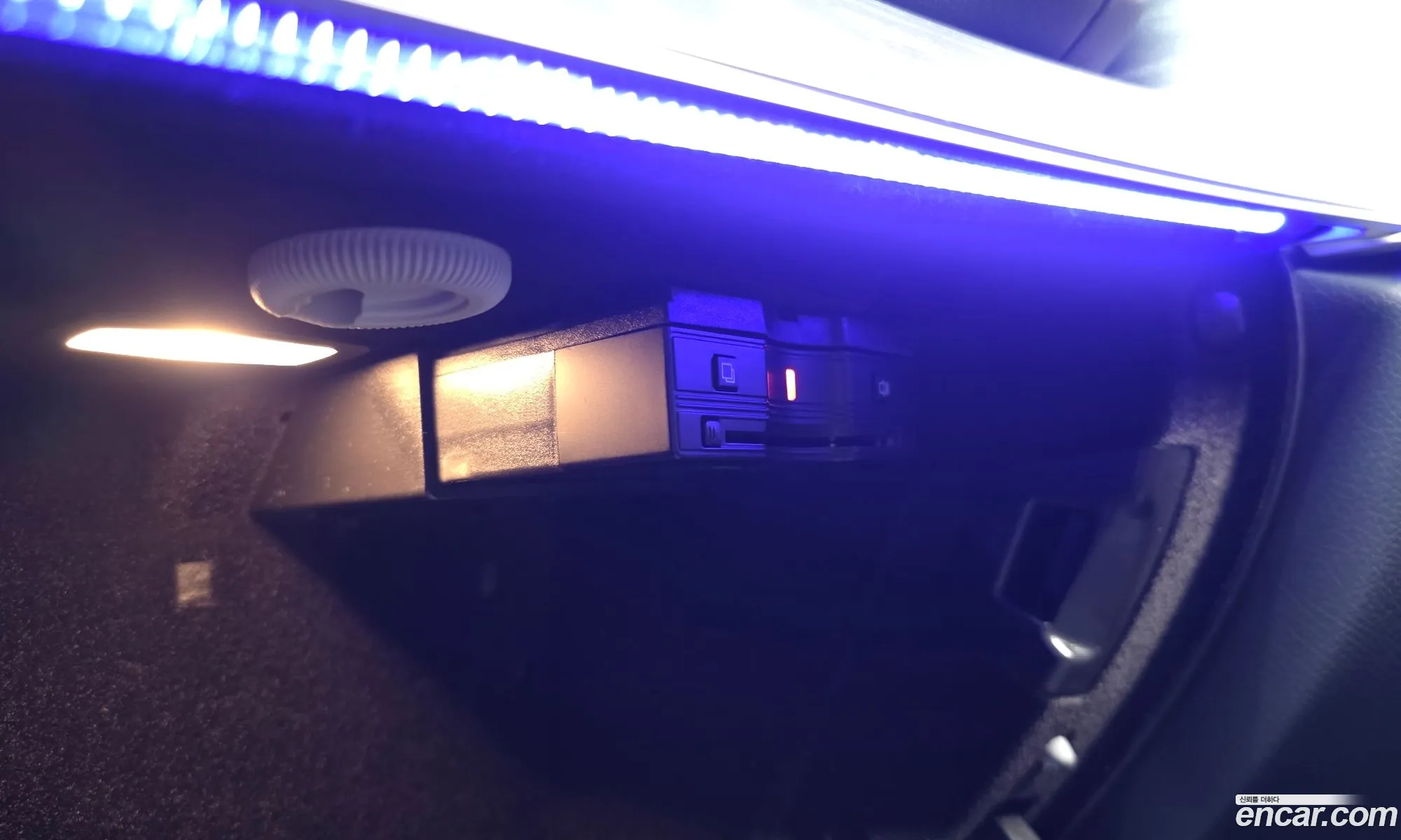 Mercedes-Benz E-Class W213 2022 — 33