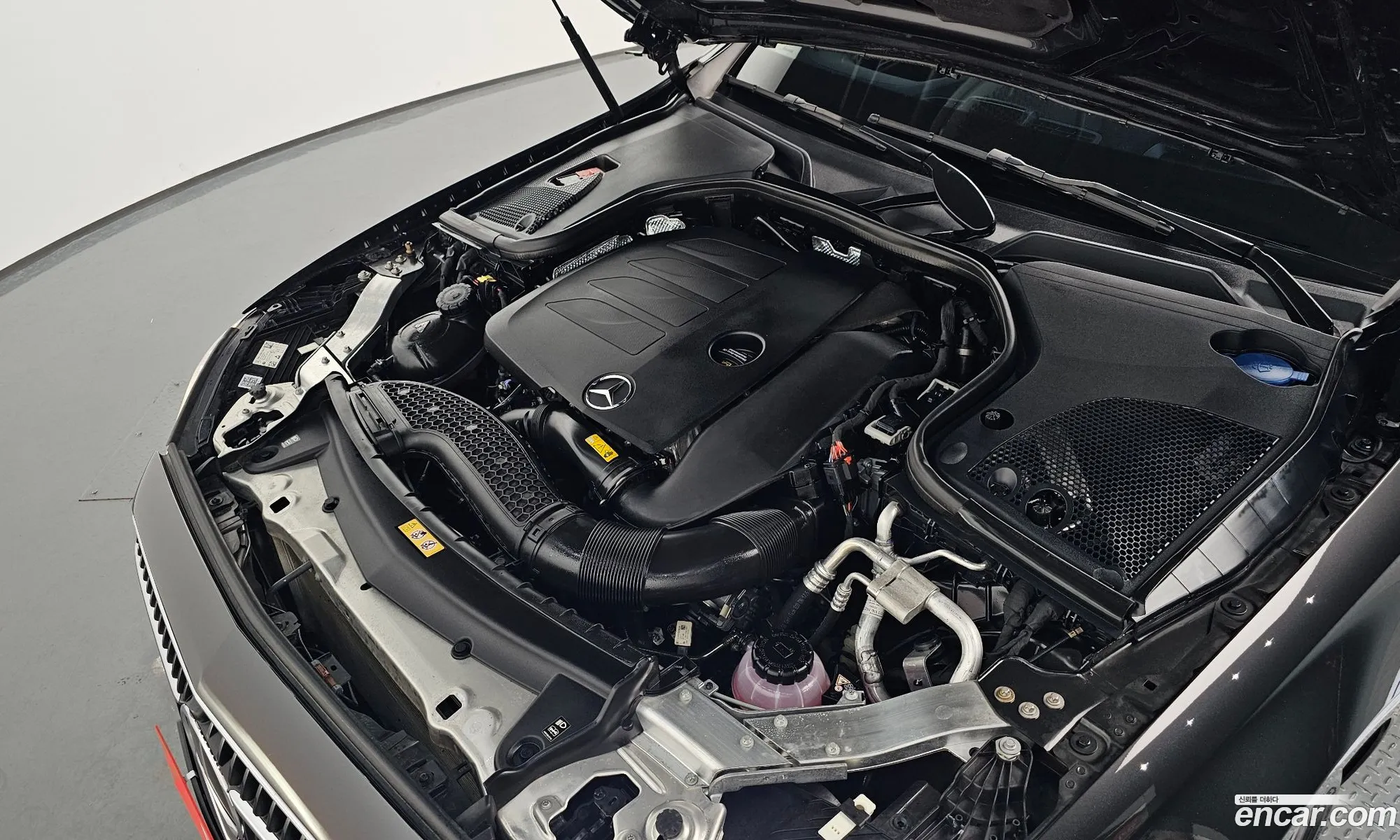 Mercedes-Benz E-Class W213 2022 — 29