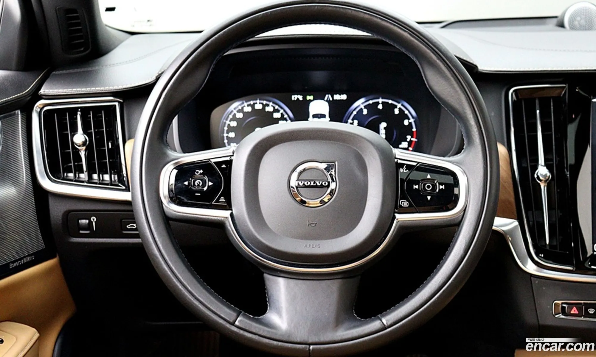 Volvo S90 2018 — 14