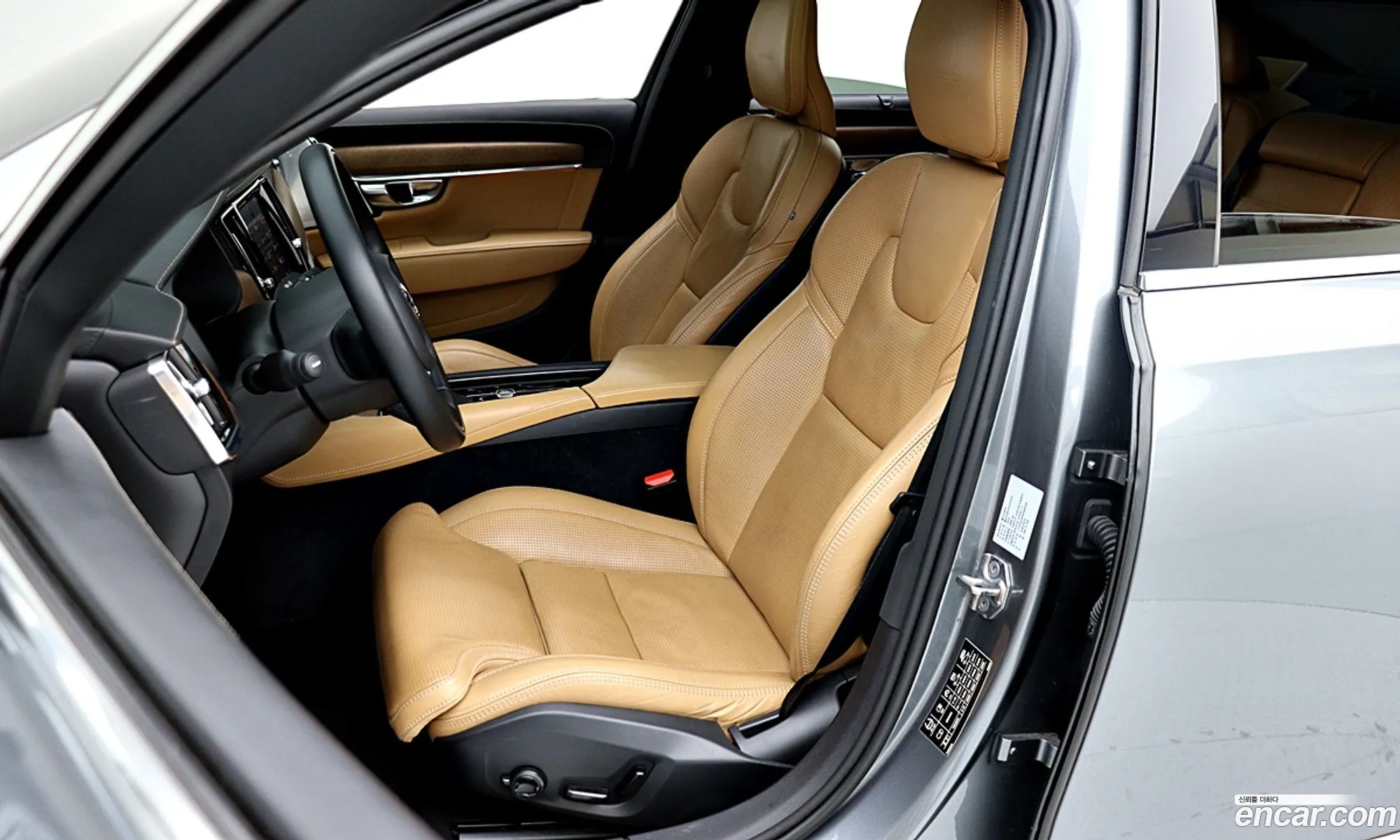 Volvo S90 2018 — 18