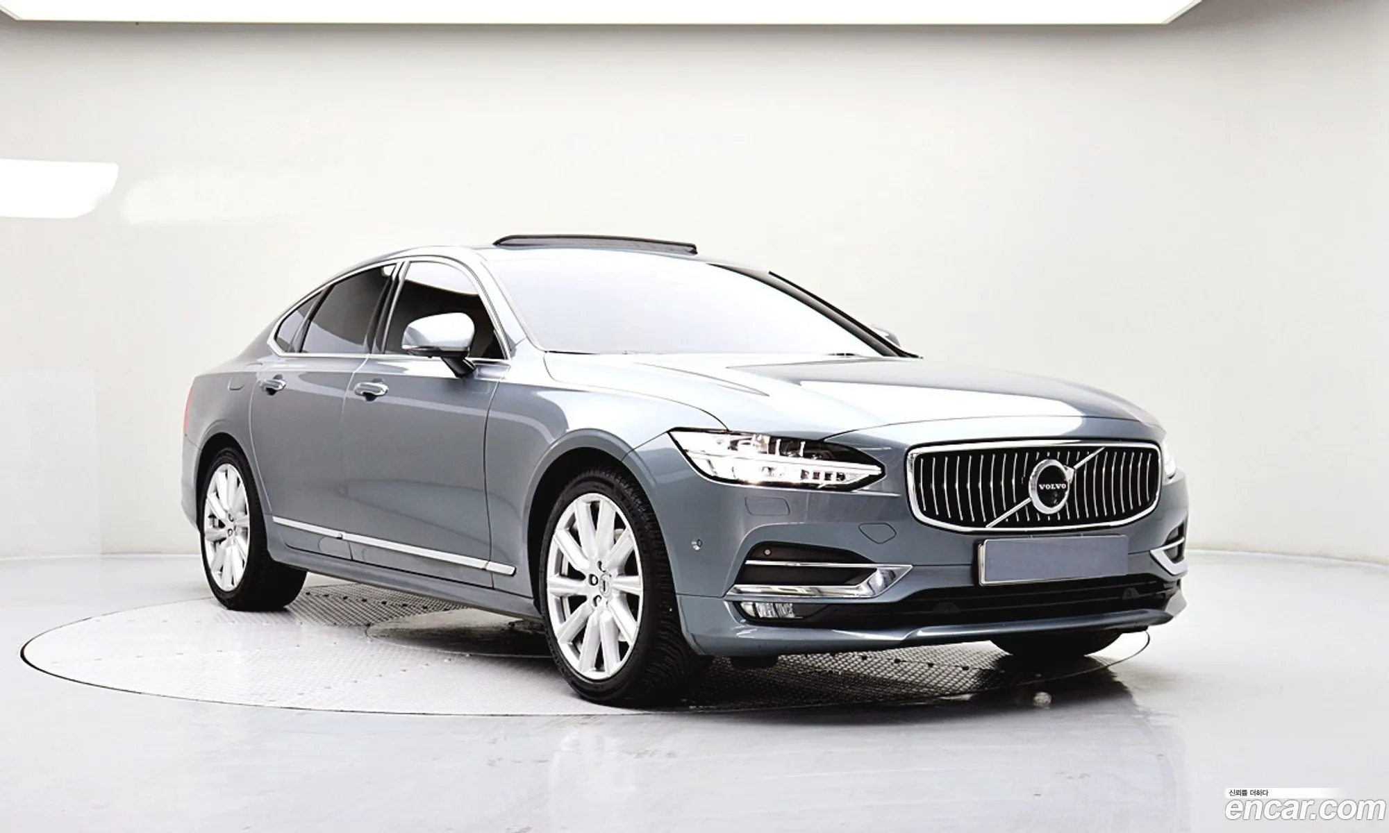 Volvo S90 2018 — 8