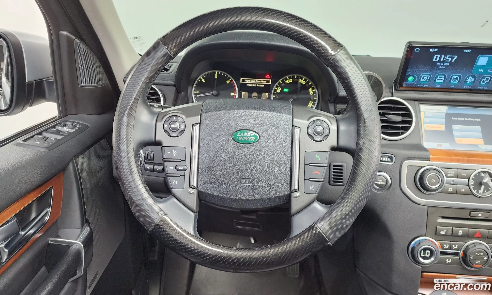Land Rover Discovery 4 2011 SALLAAAG4BA589209 — 19