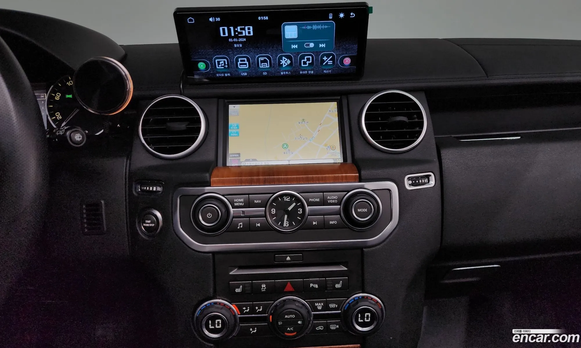 Land Rover Discovery 4 2011 SALLAAAG4BA589209 — 9