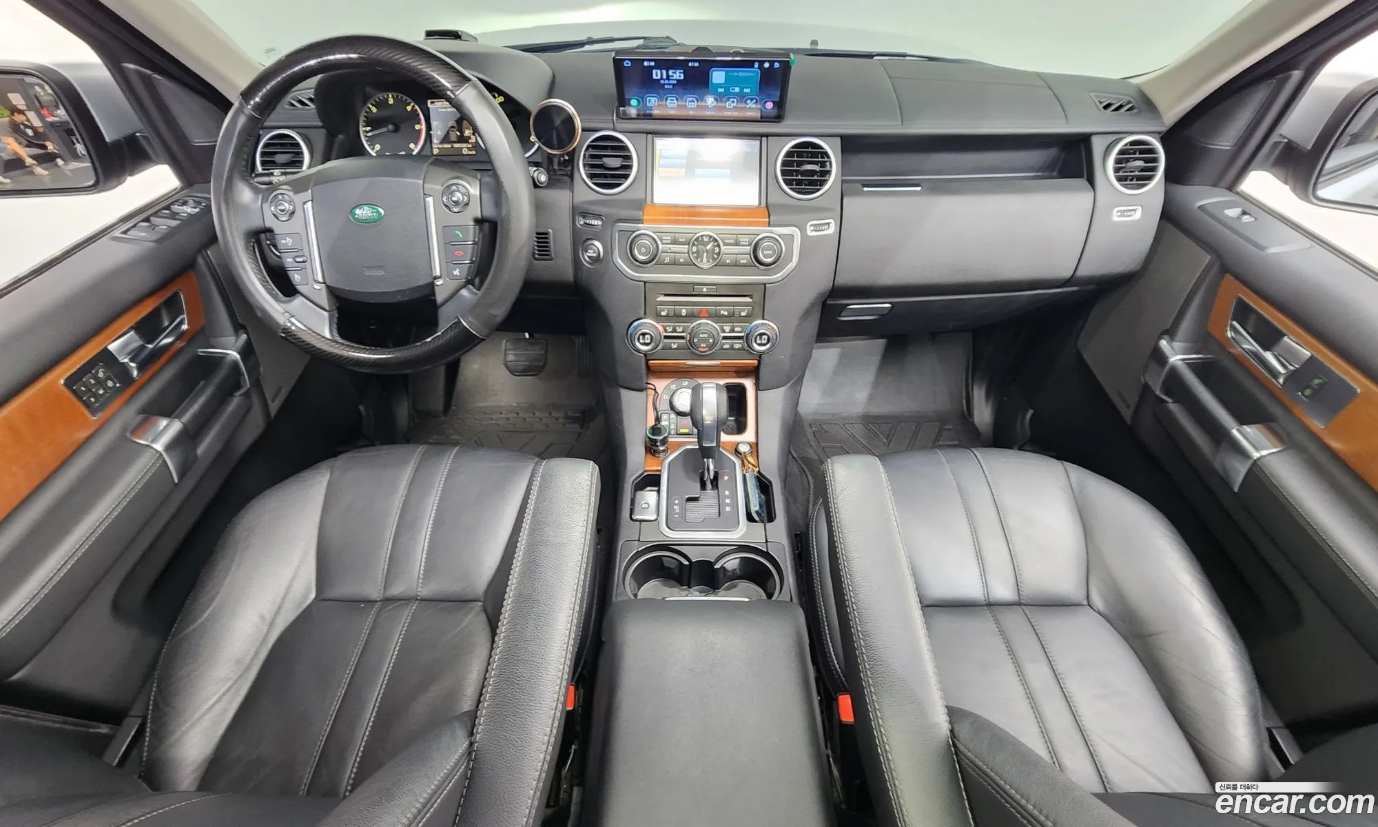 Land Rover Discovery 4 2011 SALLAAAG4BA589209 — 3