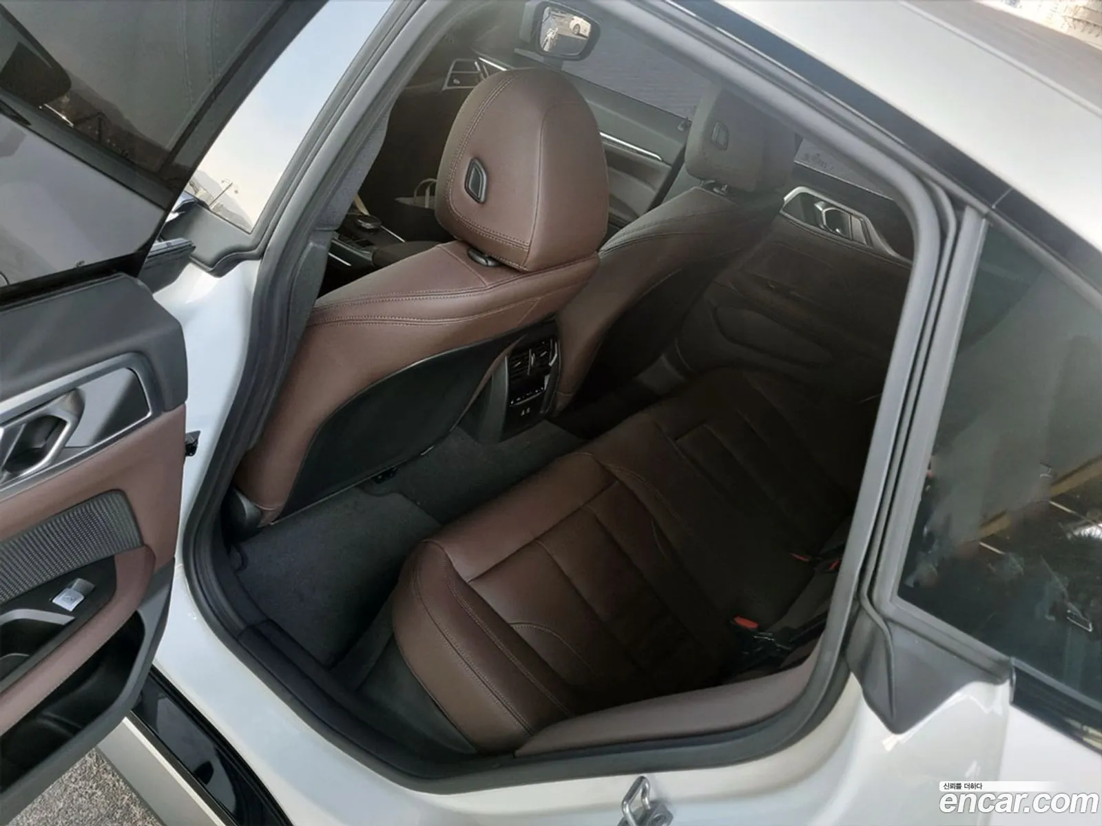 BMW 4 Series 2025 — 18
