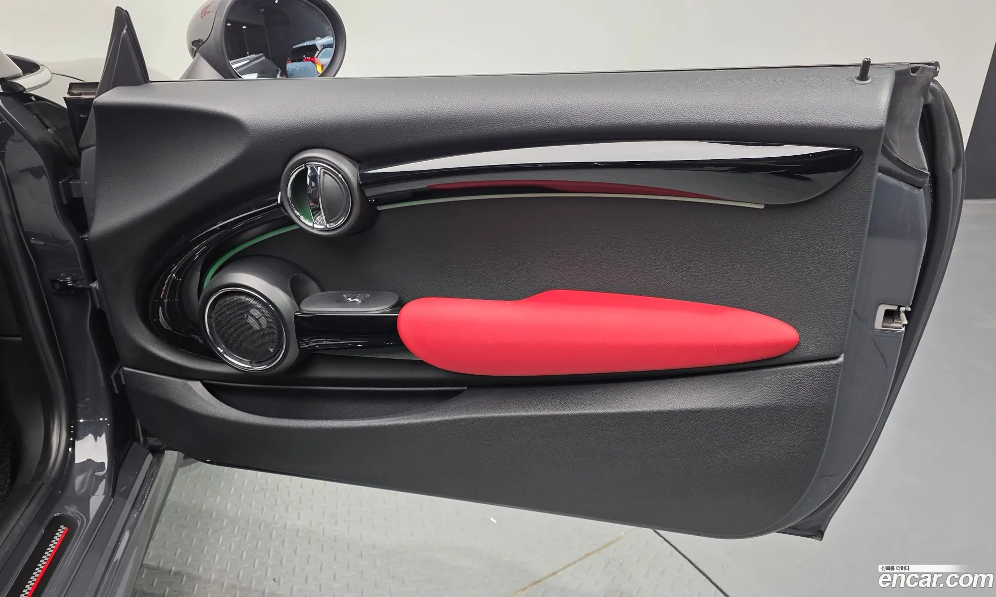 Mini Cooper S 2019 WMWXM9107K2H05004 — 17