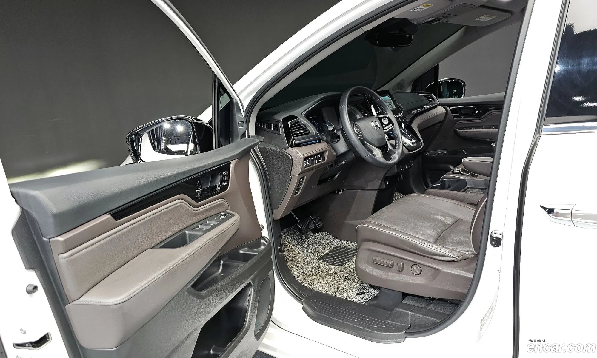 Honda Odyssey 2023 5KBRL6890PB600165 — 17