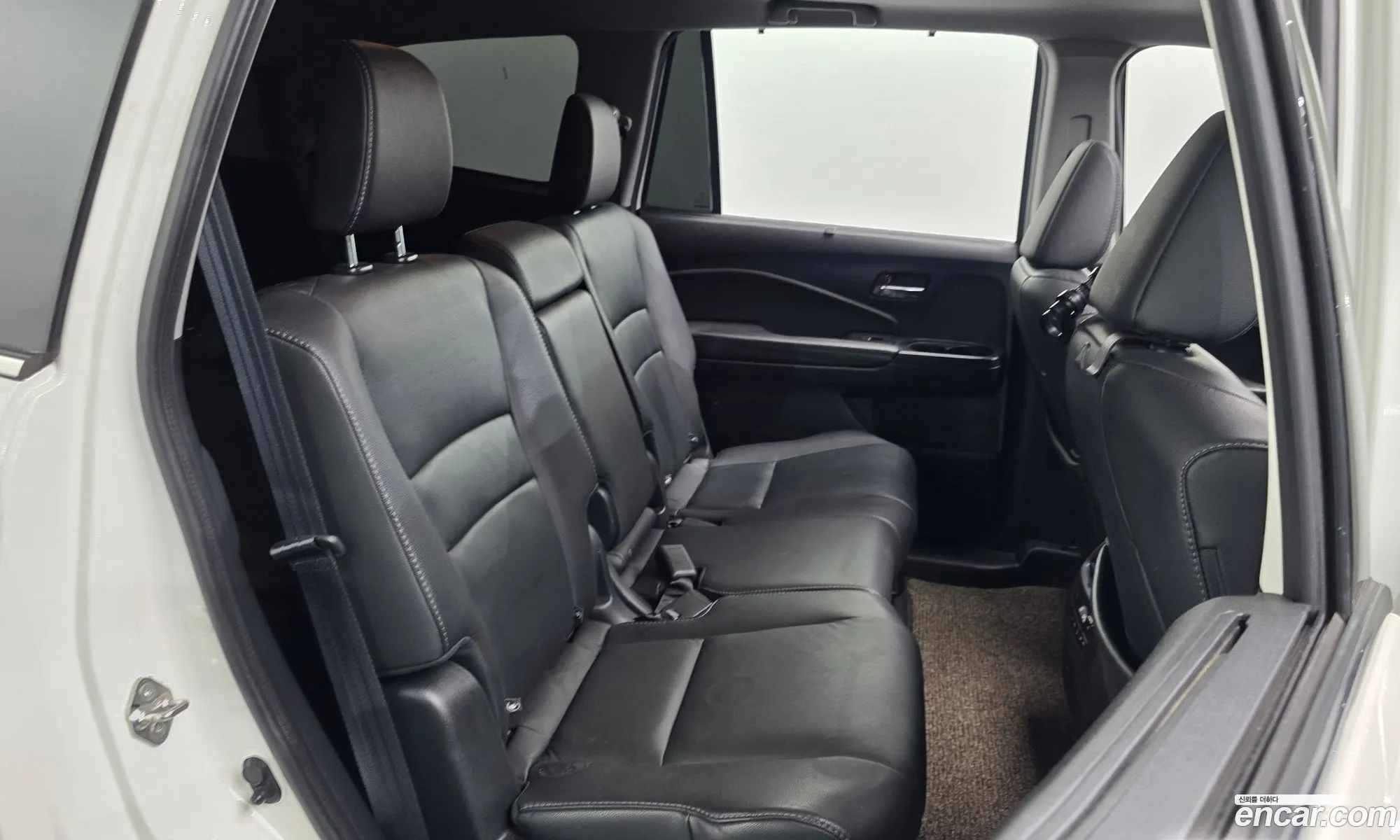 Honda Pilot 2019 5FNYF6860KB201049 — 11