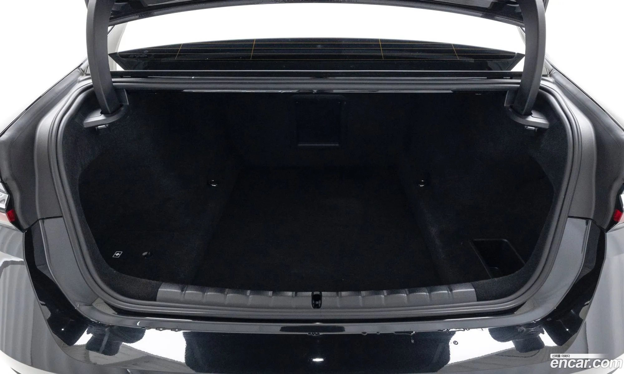 BMW 7 Series 2023 — 7