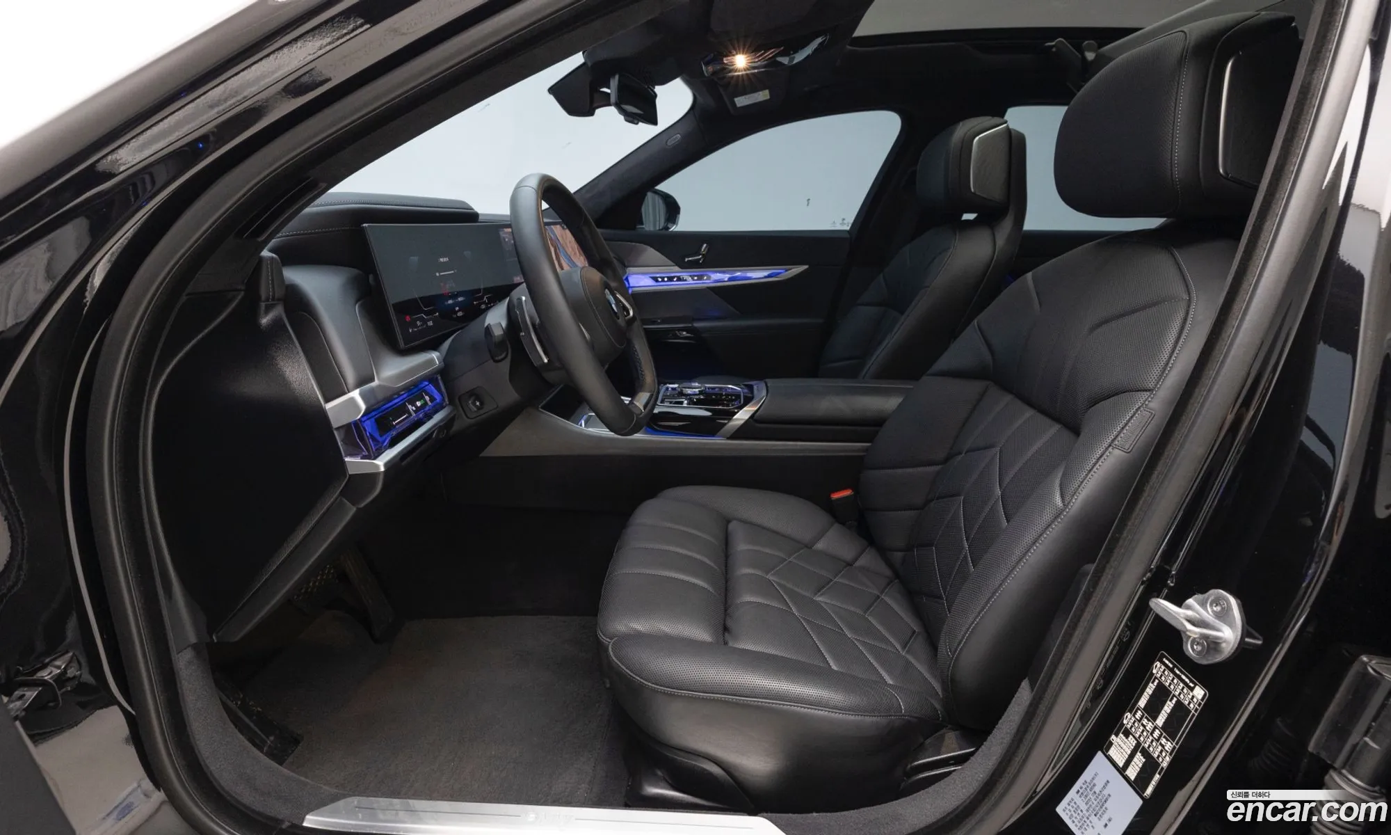 BMW 7 Series 2023 — 16