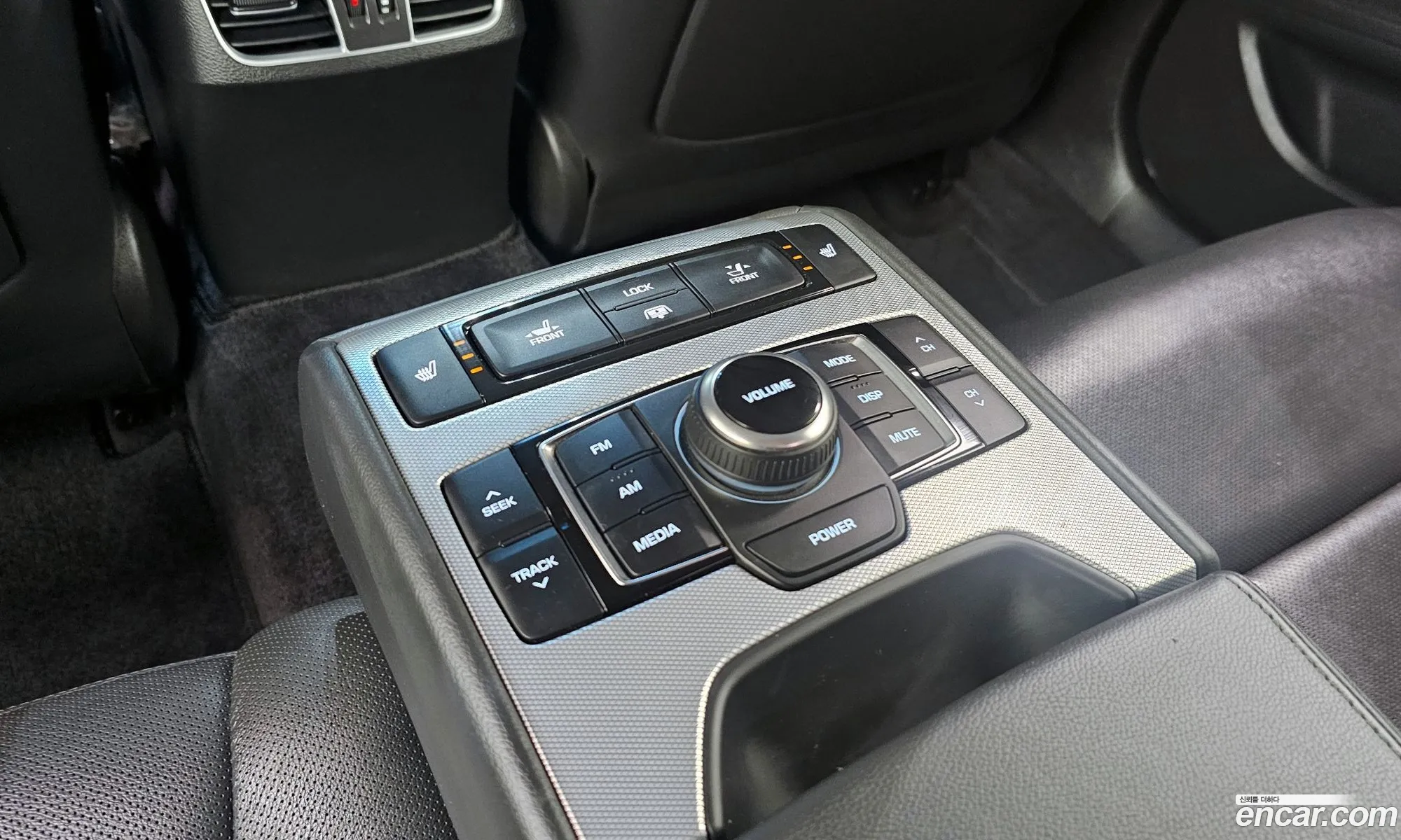 Genesis G80 2017 — 13