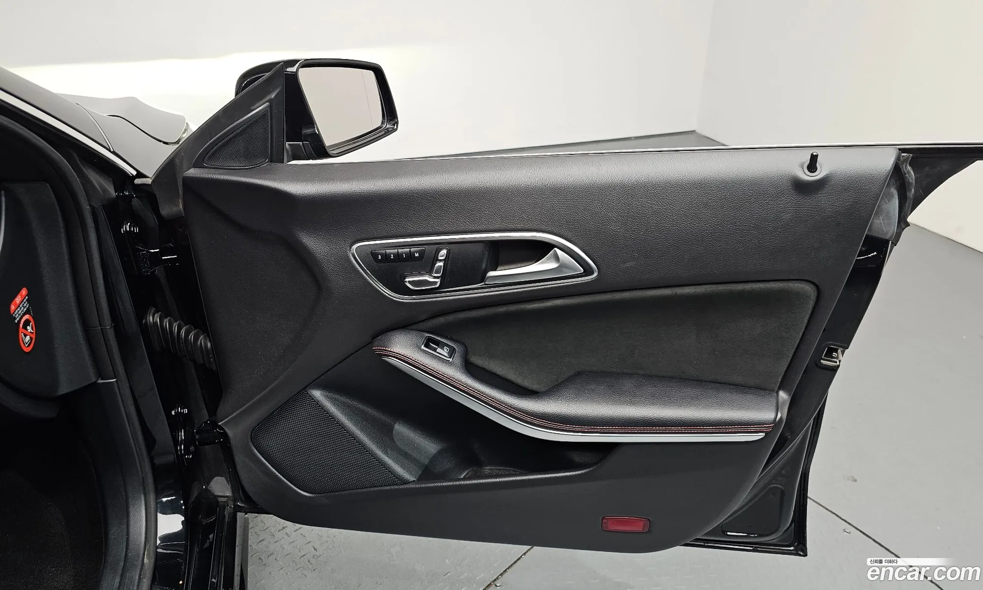 Mercedes-Benz CLA-Class C117 2018 — 28