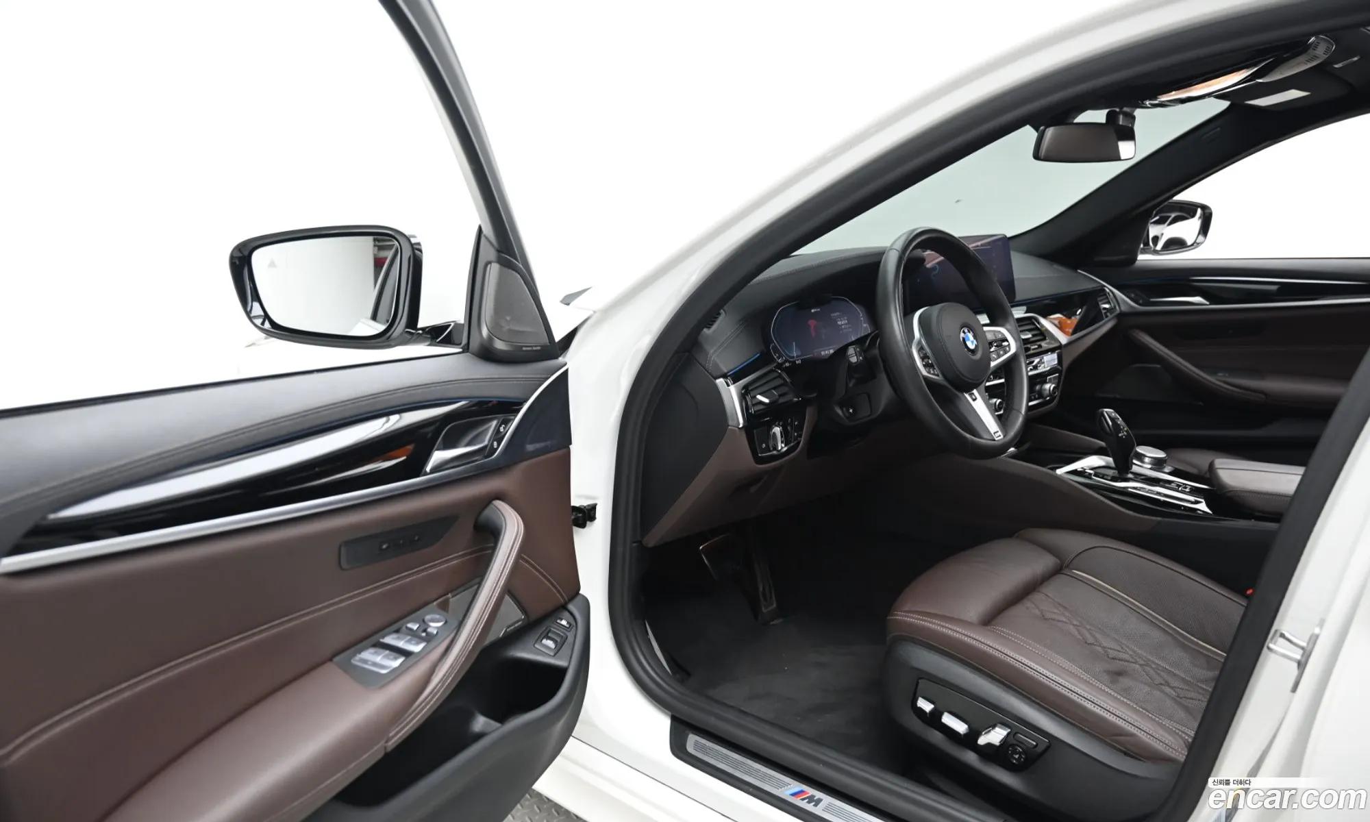 BMW 5 Series 2021 WBA51AG06MCH13374 — 5