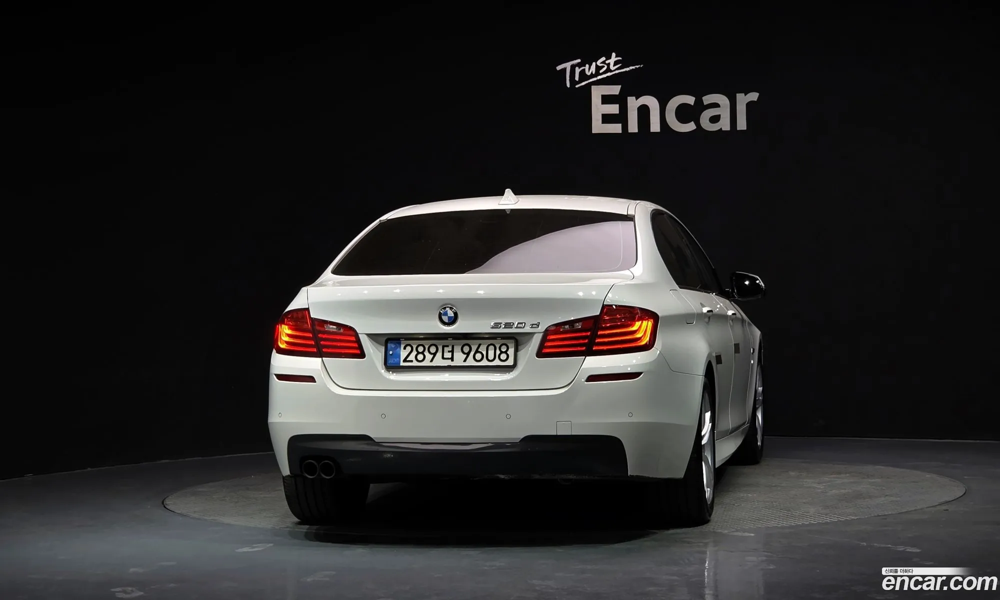 BMW 5 Series 2016 — 8