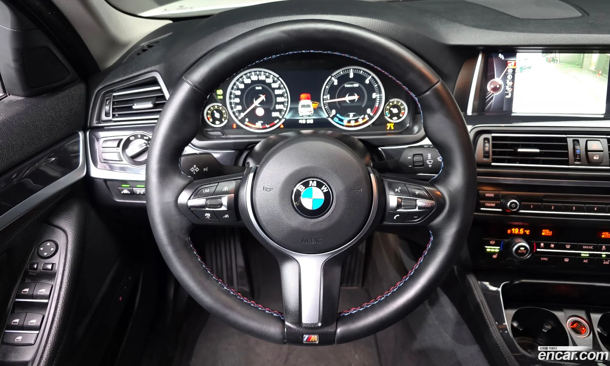 BMW 5 Series 2016 — 18