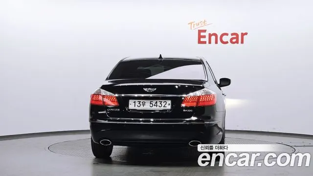 Hyundai Genesis 2010 — 3