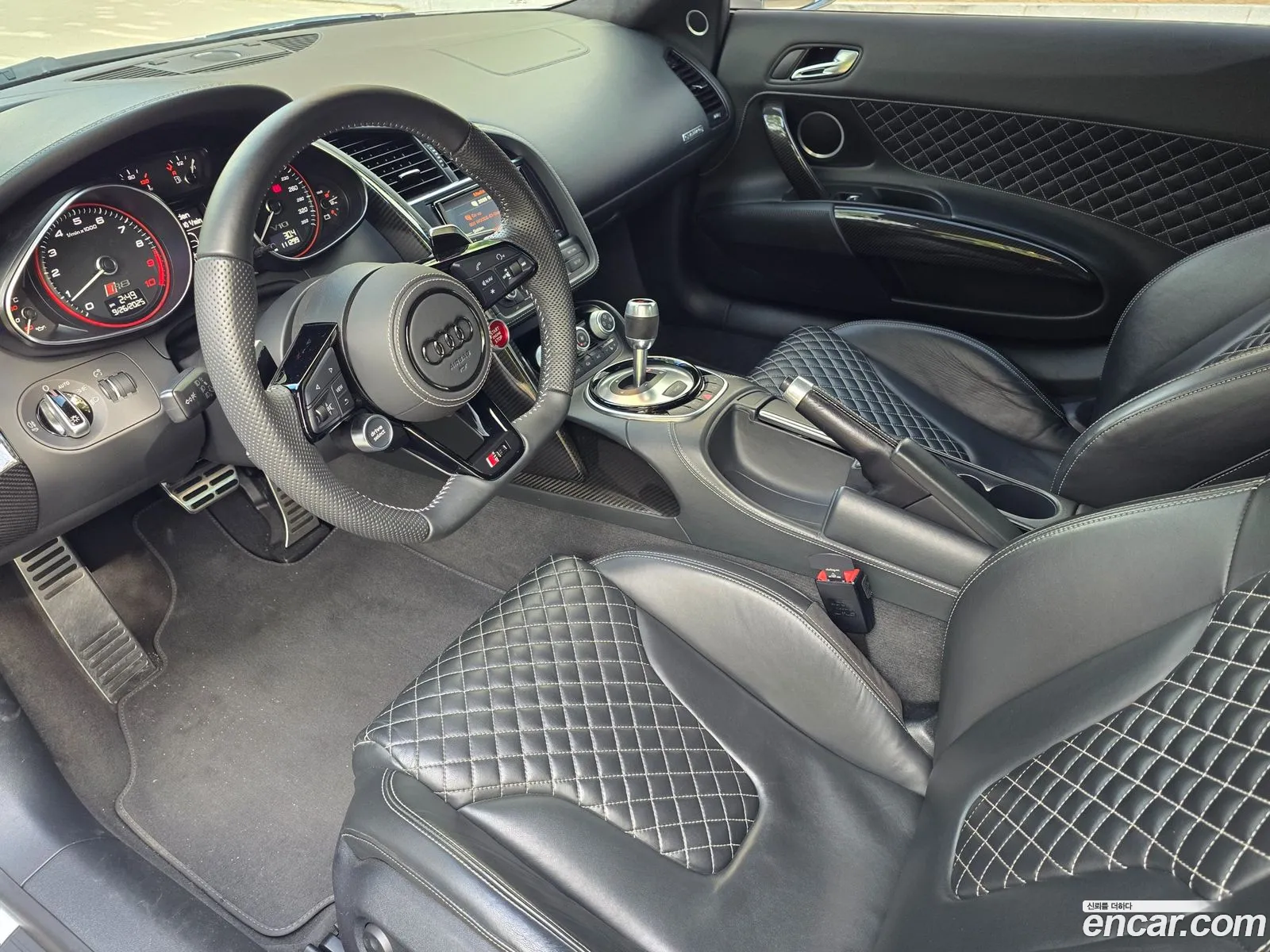 Audi R8 2014 — 12