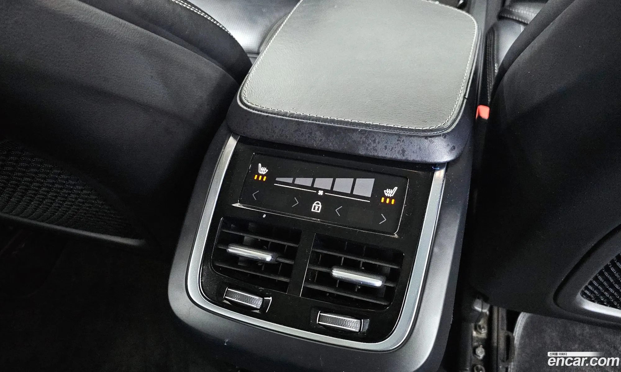 Volvo XC90 2017 YV1LF68ACJ1190882 — 12