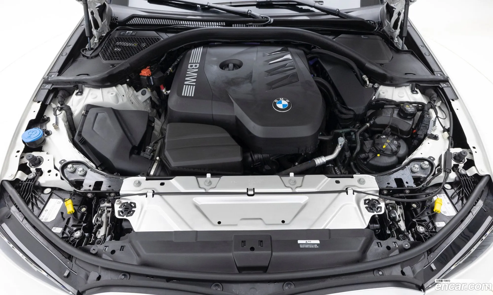 BMW 3 Series 2025 — 14