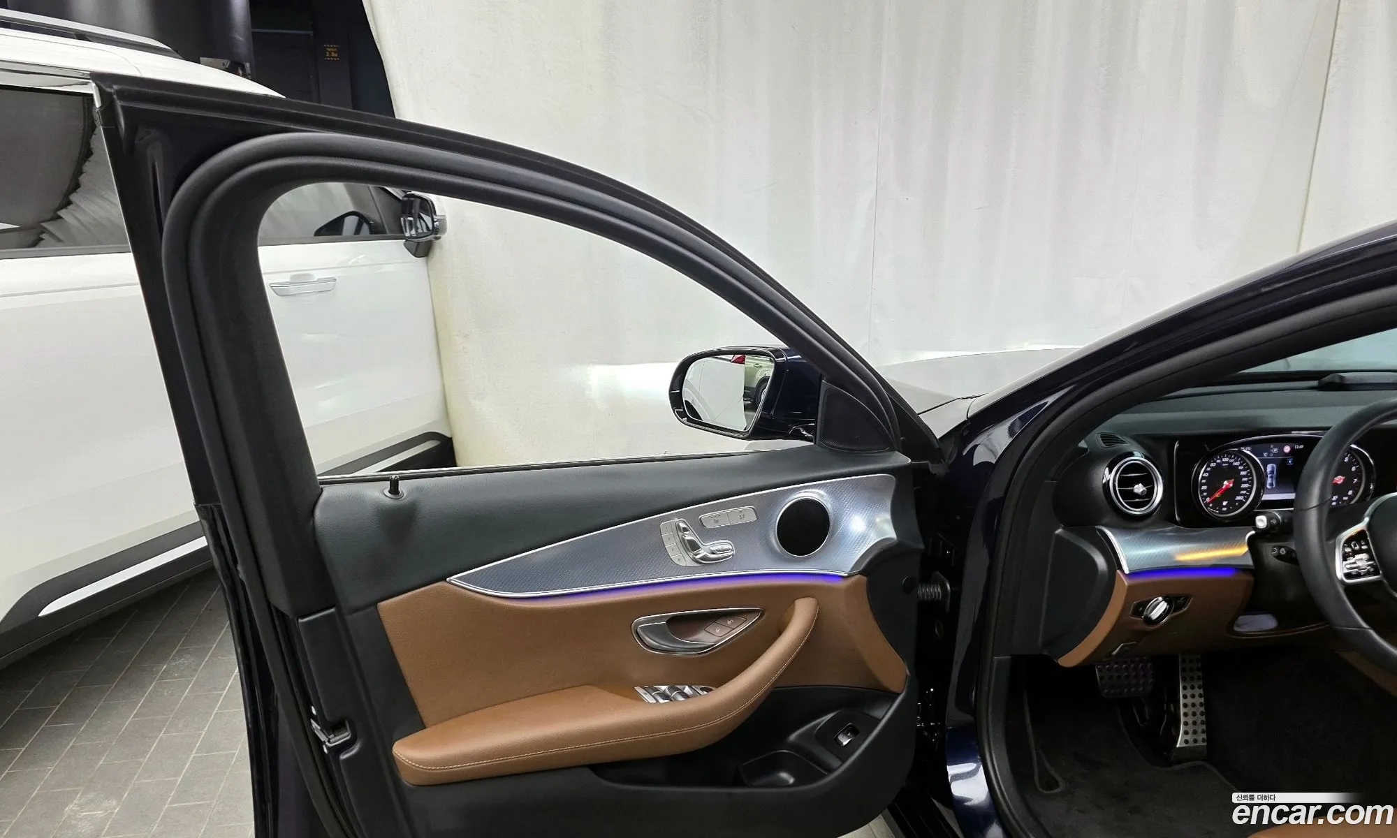 Mercedes-Benz E-Class W213 2020 — 22
