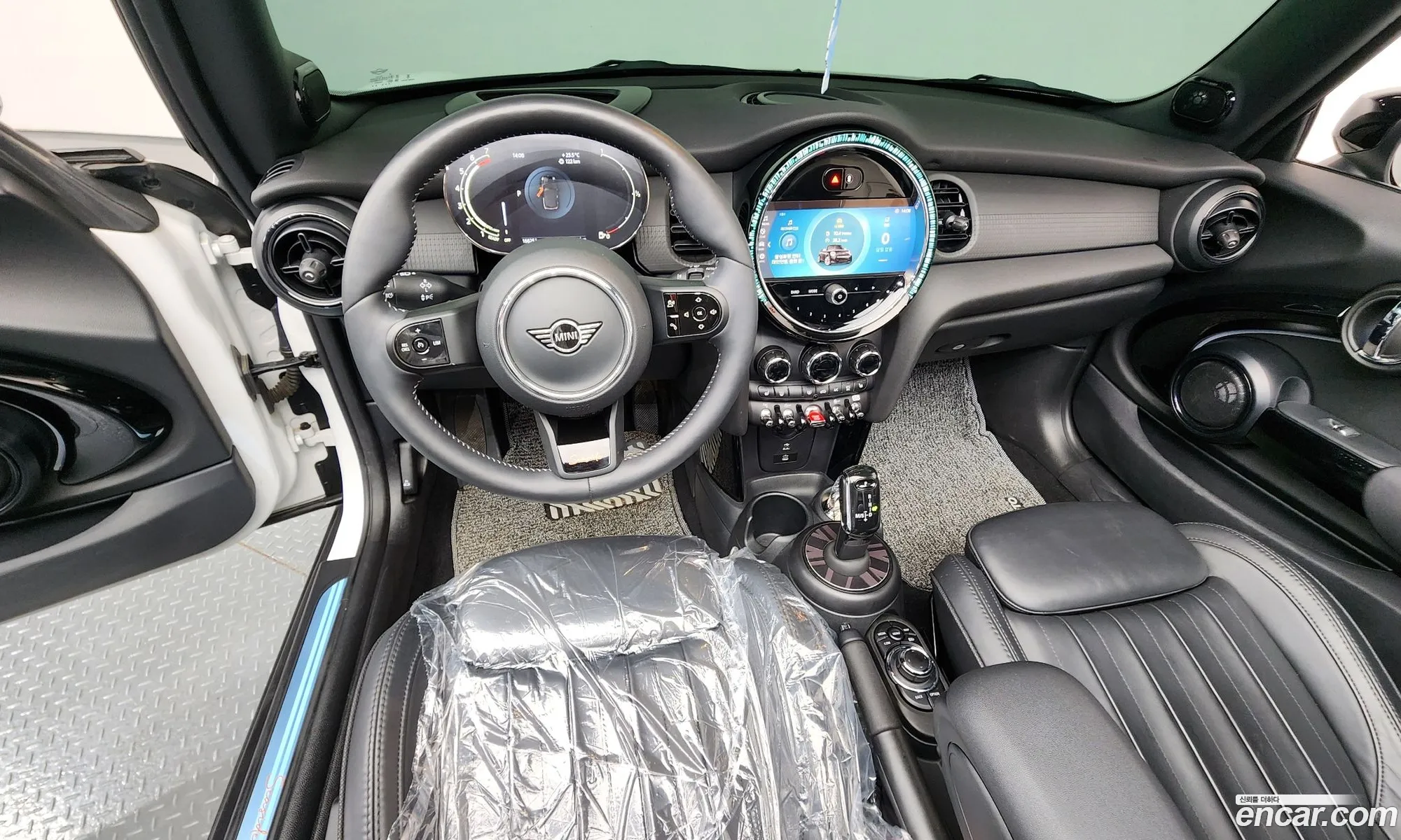 Mini Cooper S Convertible 2023 WMW51DL0 — 11