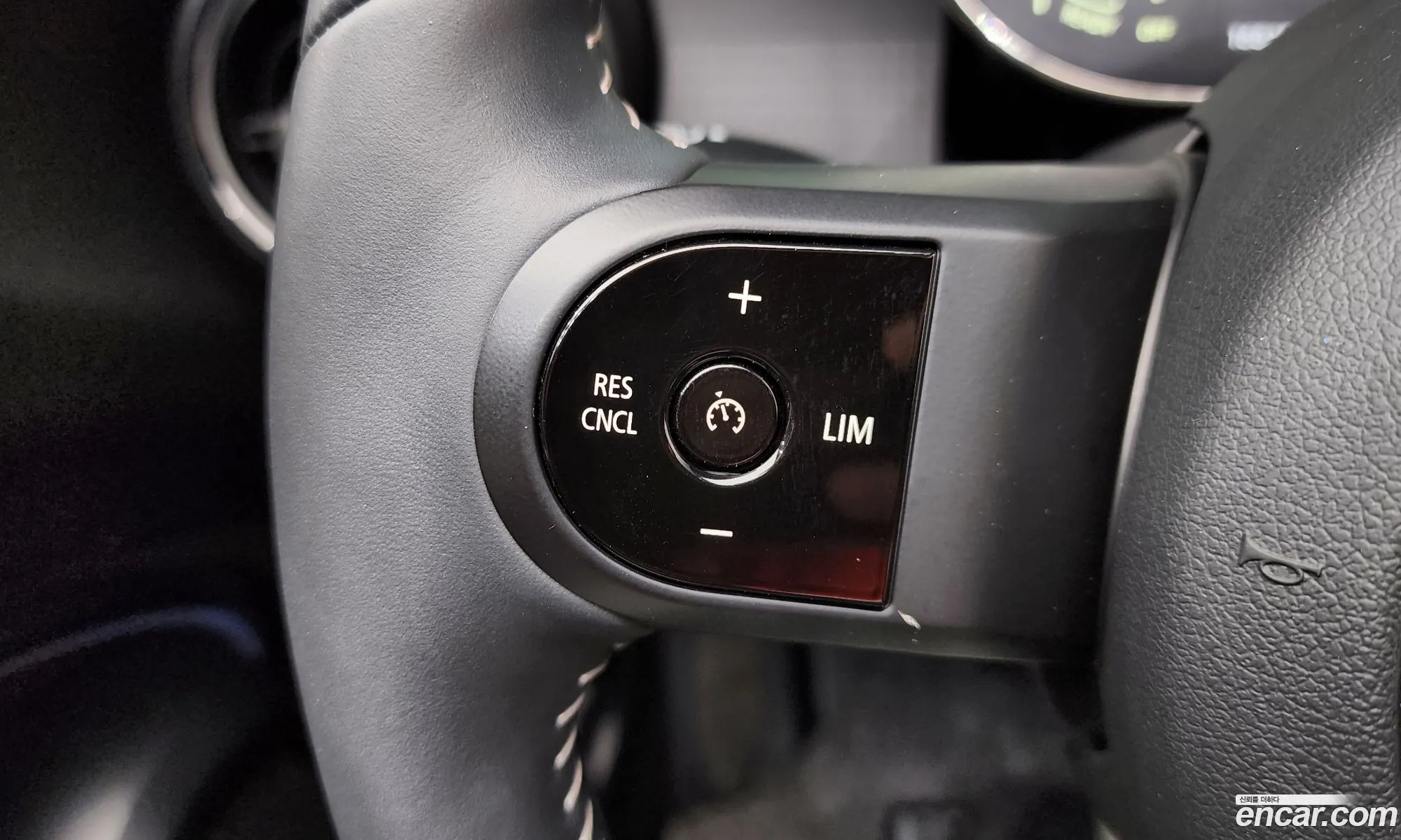 Mini Cooper S Convertible 2023 WMW51DL0 — 2