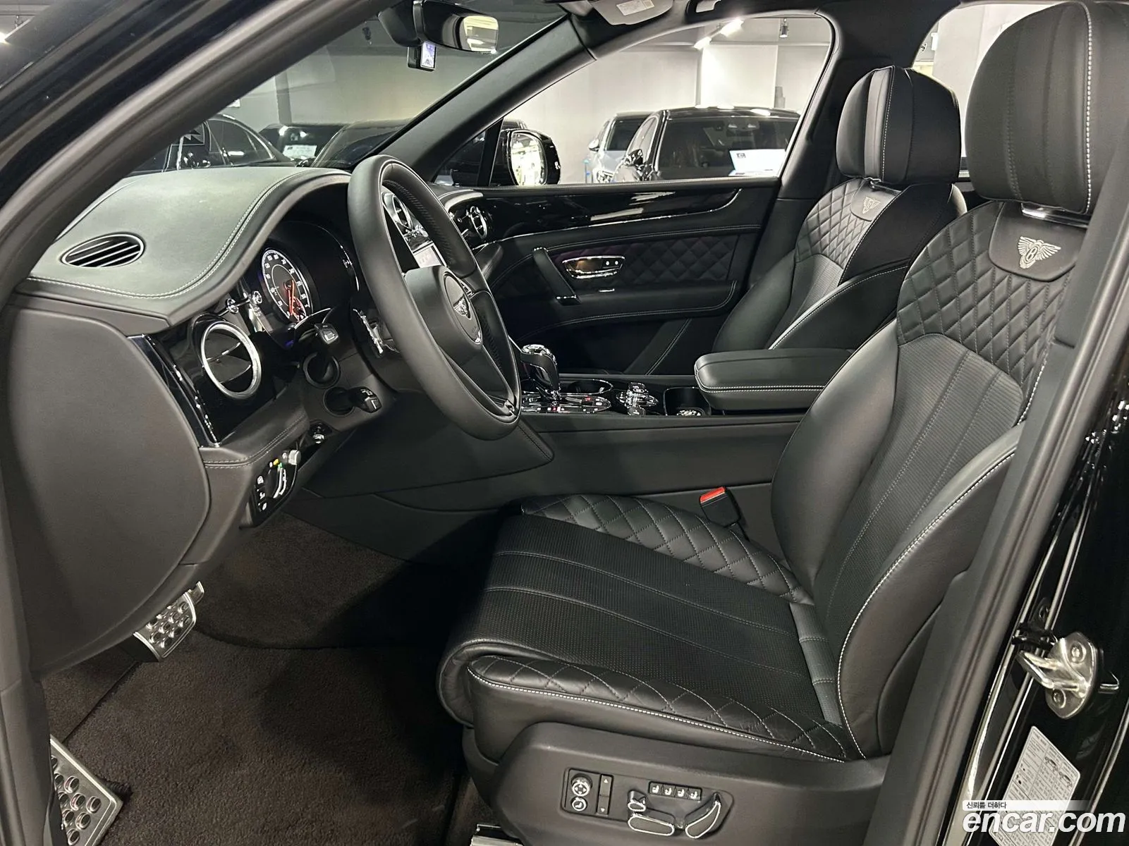 Bentley Bentayga 2020 — 11