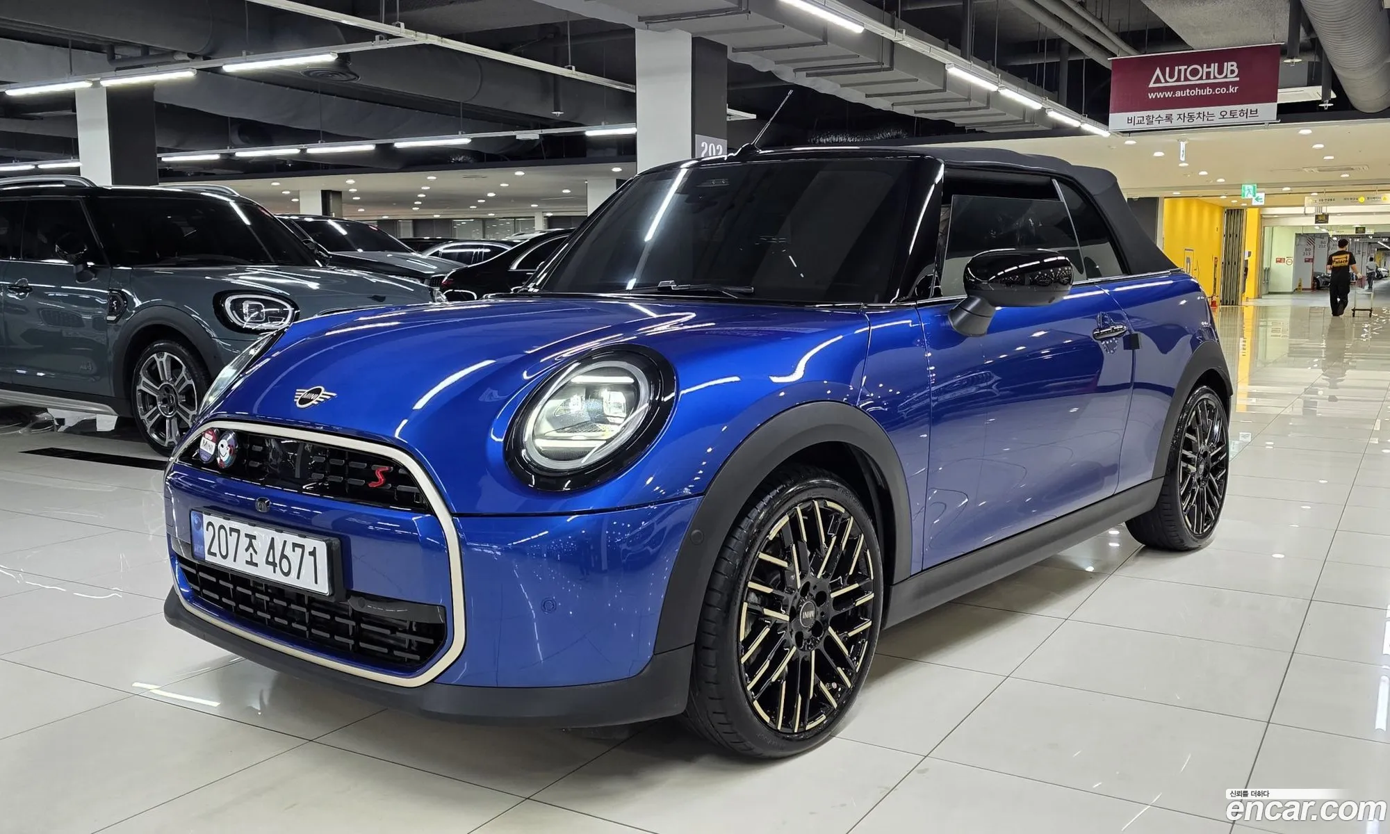 Mini Cooper S Convertible 2025 — 16