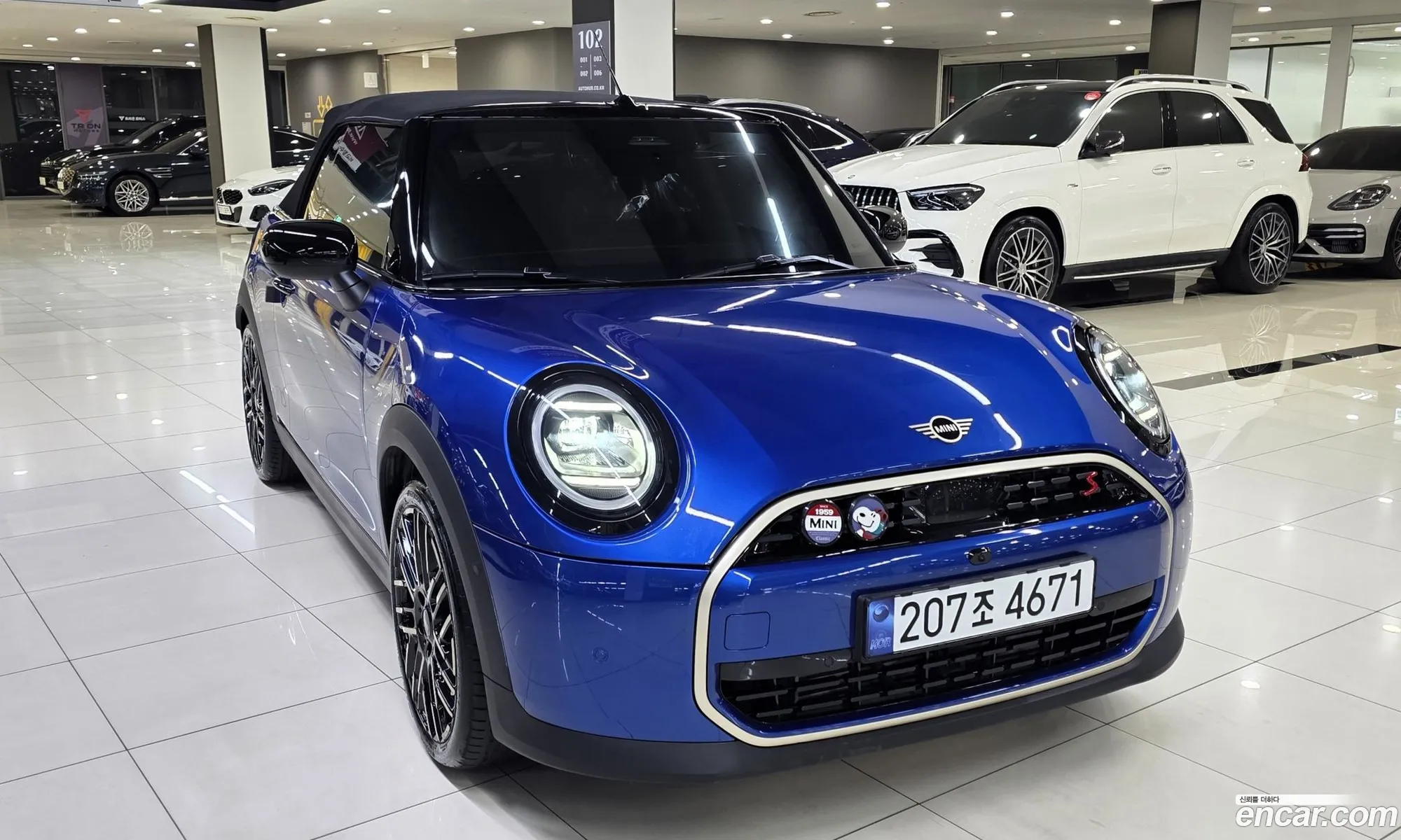 Mini Cooper S Convertible 2025 — 3