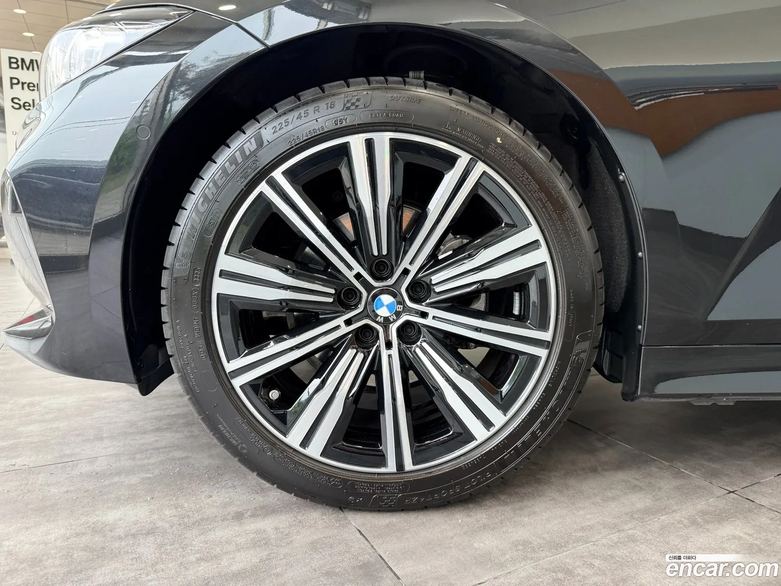 BMW 3 Series 2025 — 13