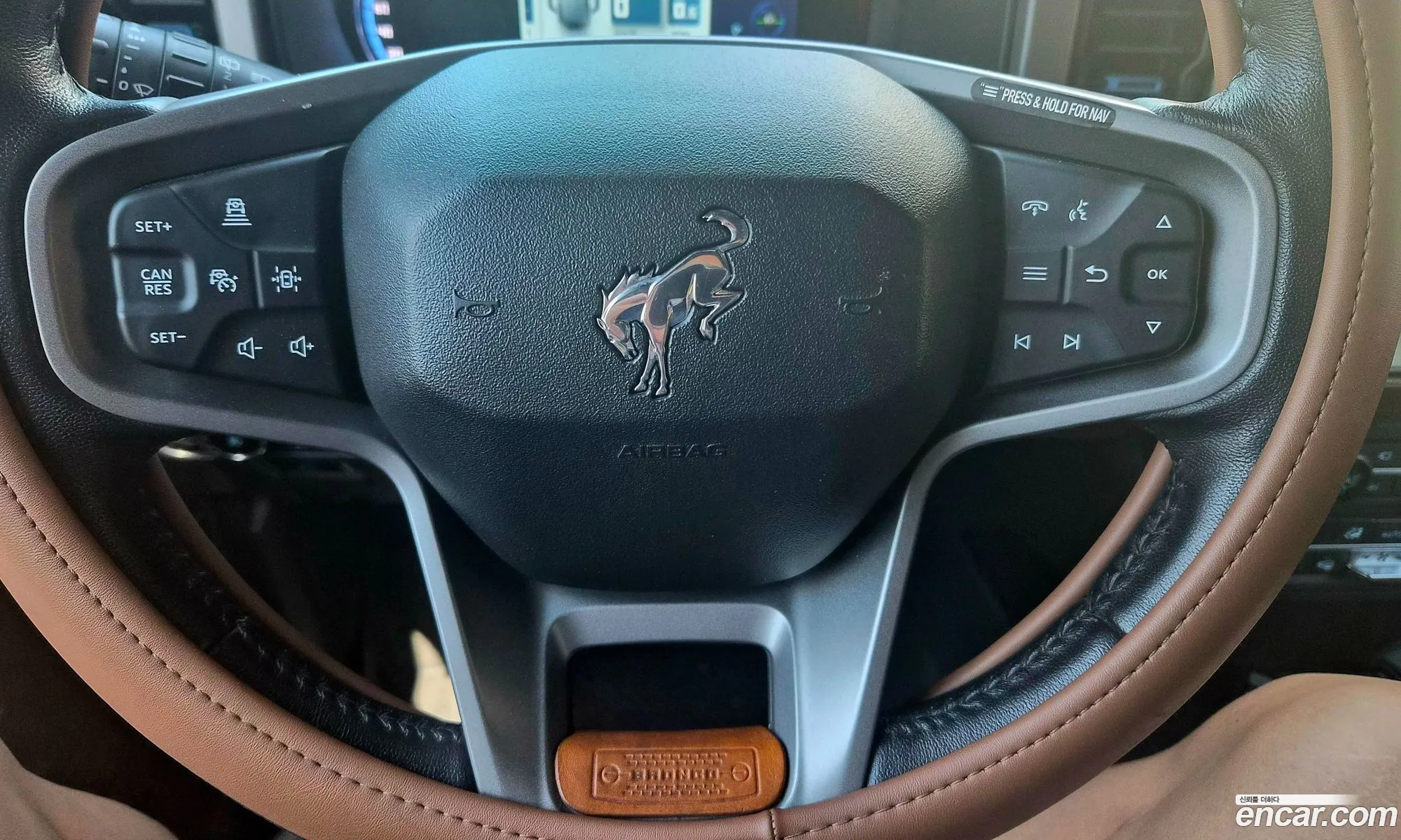 Ford Bronco 6th Gen 2022 — 5