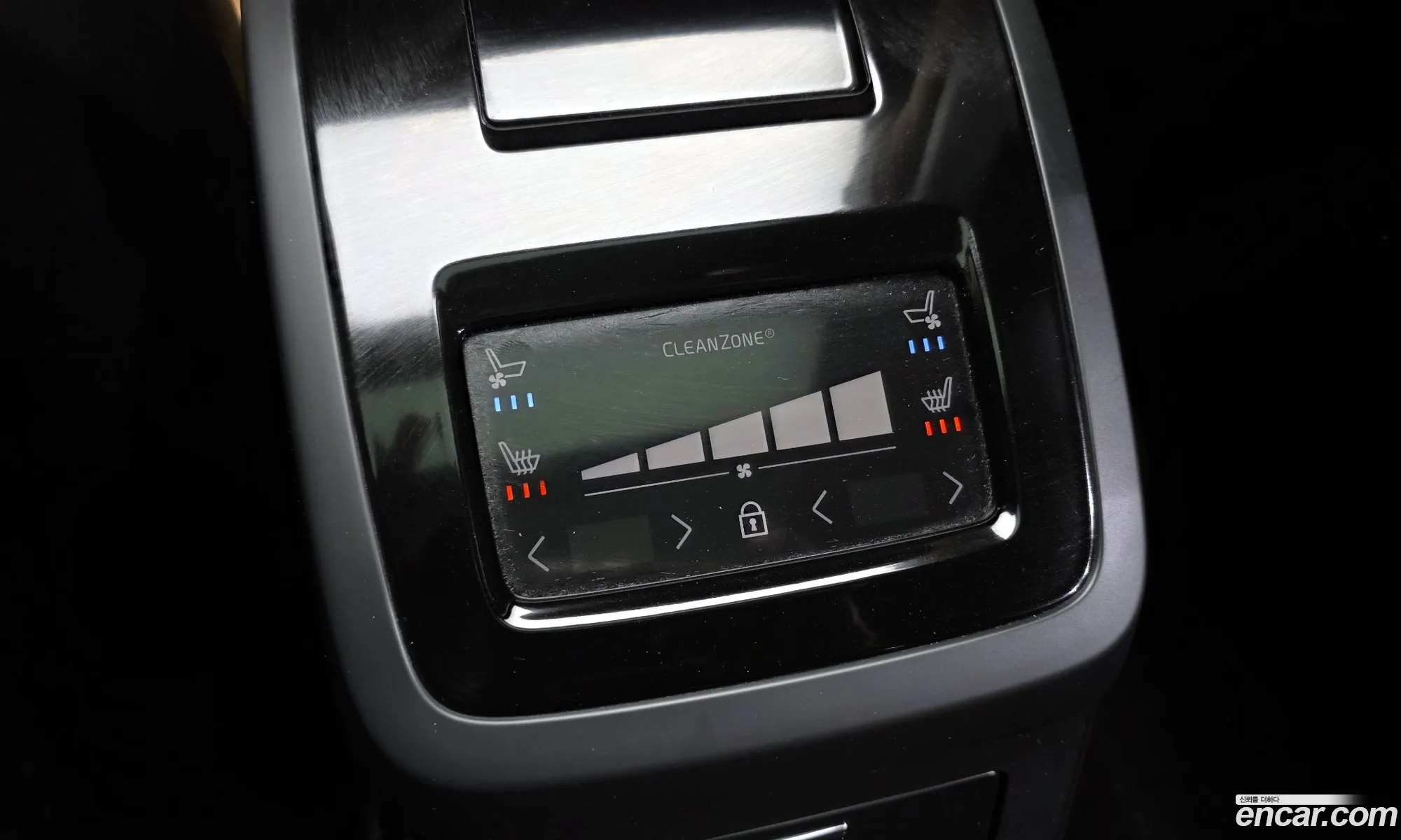 Volvo S90 2023 LVYPTH609PP344951 — 24