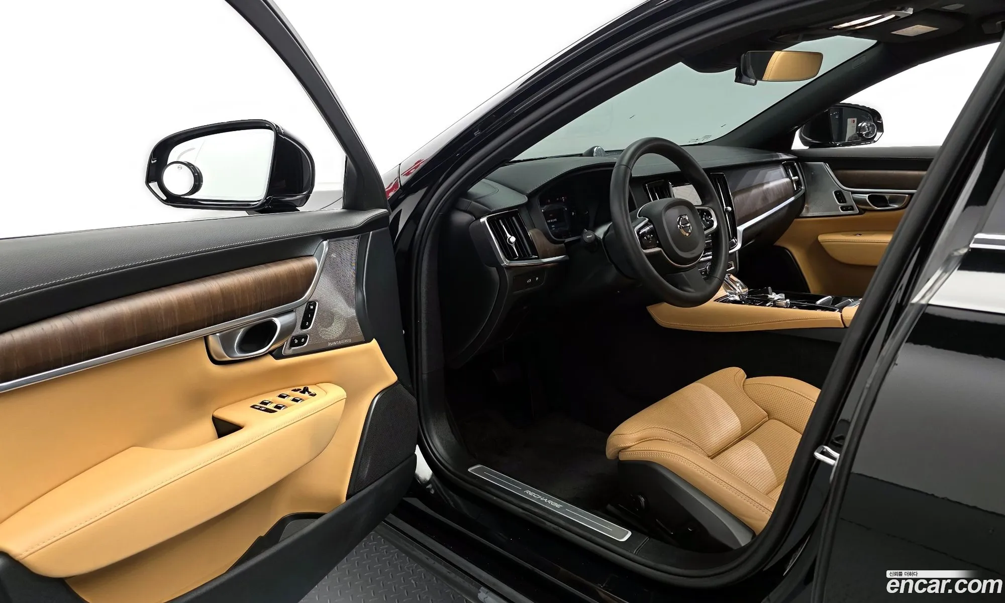 Volvo S90 2023 LVYPTH609PP344951 — 17