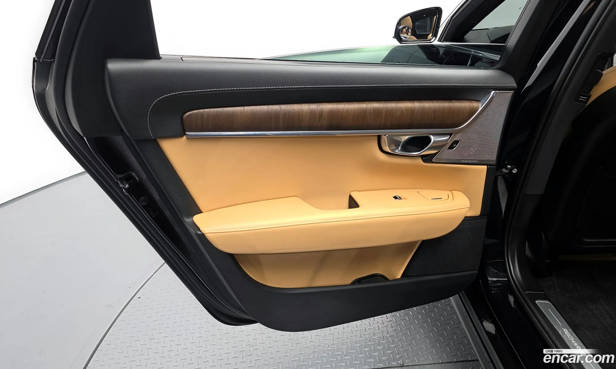 Volvo S90 2023 LVYPTH609PP344951 — 6