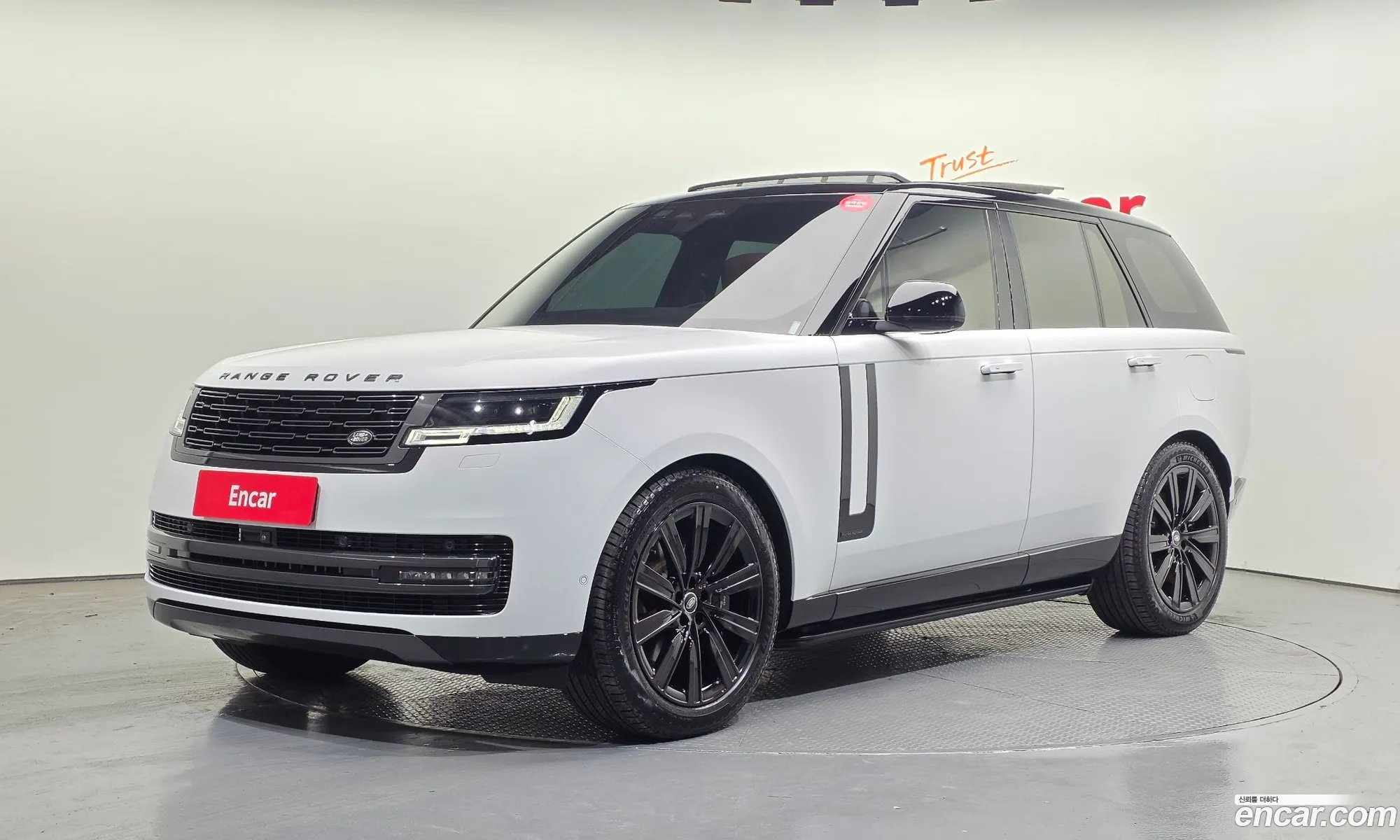 Land Rover Range Rover 2025 SALKA9B43S — 9