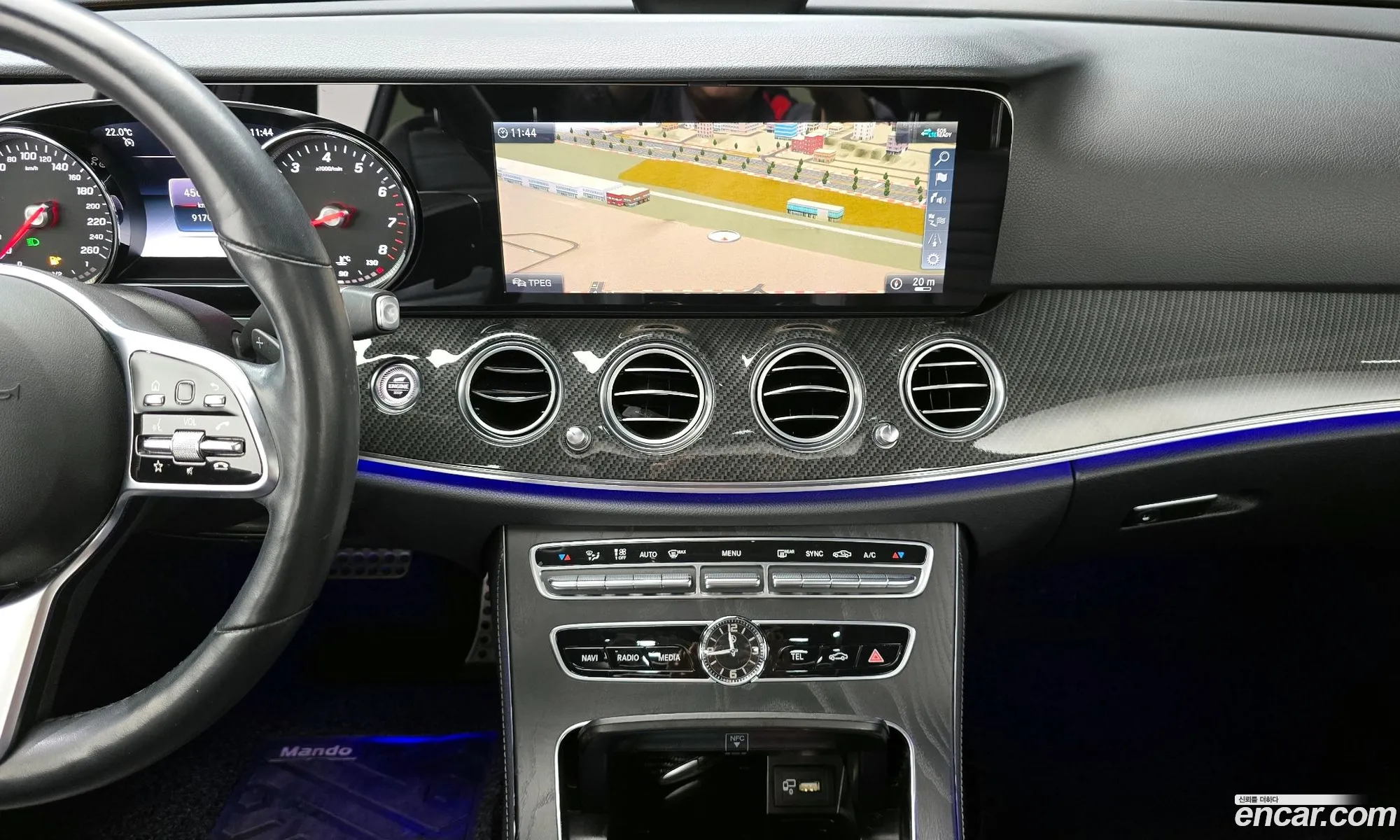 Mercedes-Benz E-Class W213 2019 WDDZF4FB1LA703228 — 3