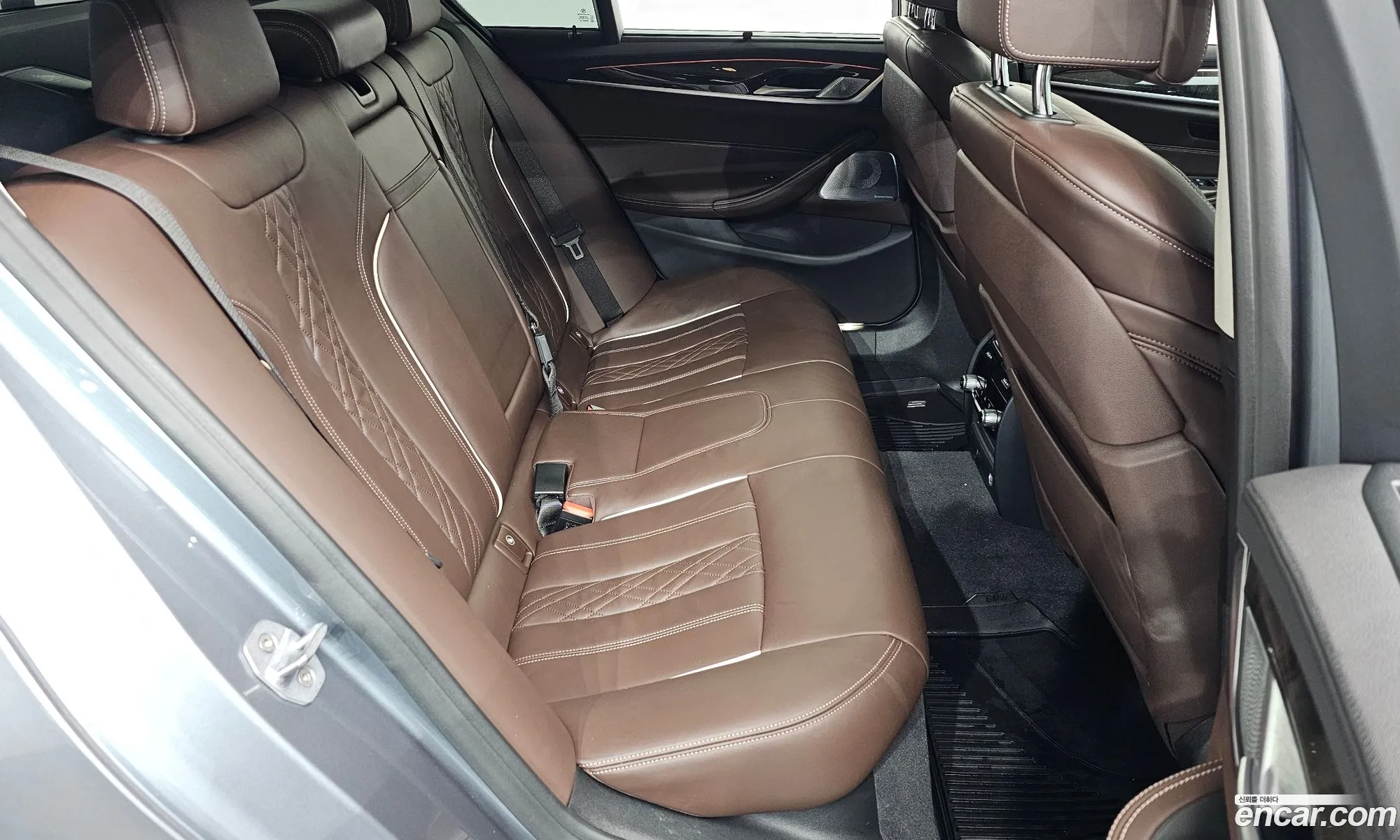 BMW 5 Series 2018 — 12