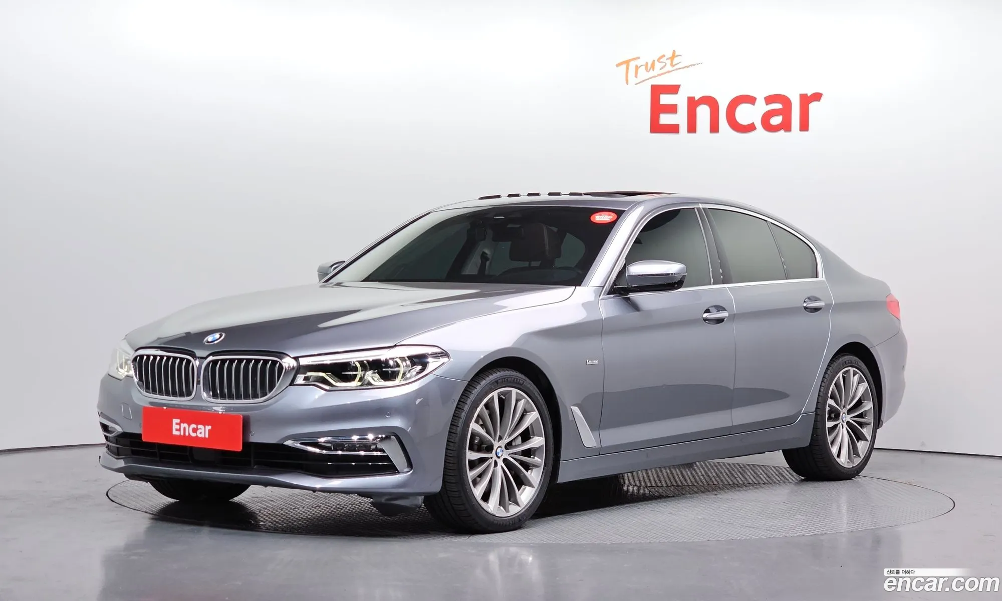 BMW 5 Series 2018 — 25