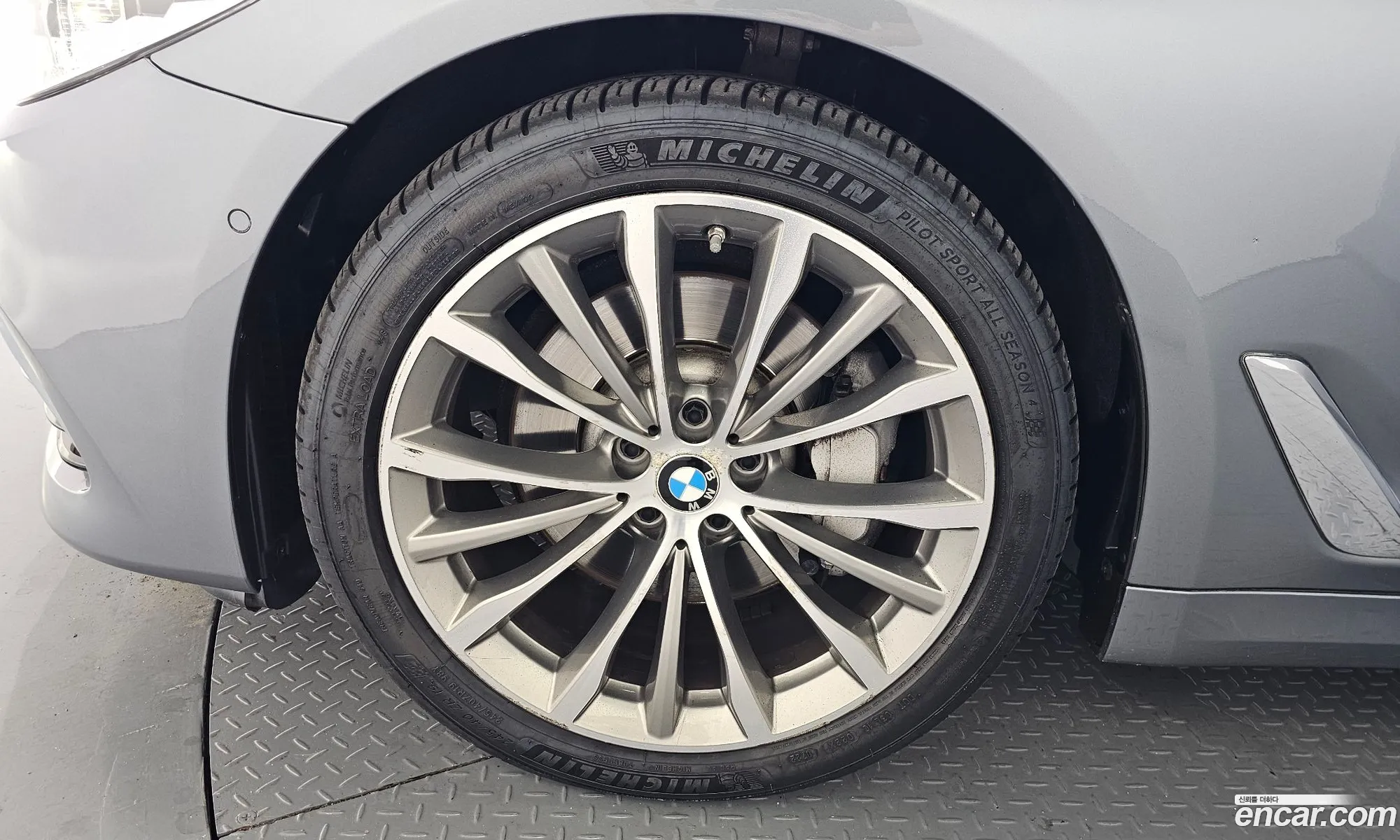 BMW 5 Series 2018 — 14