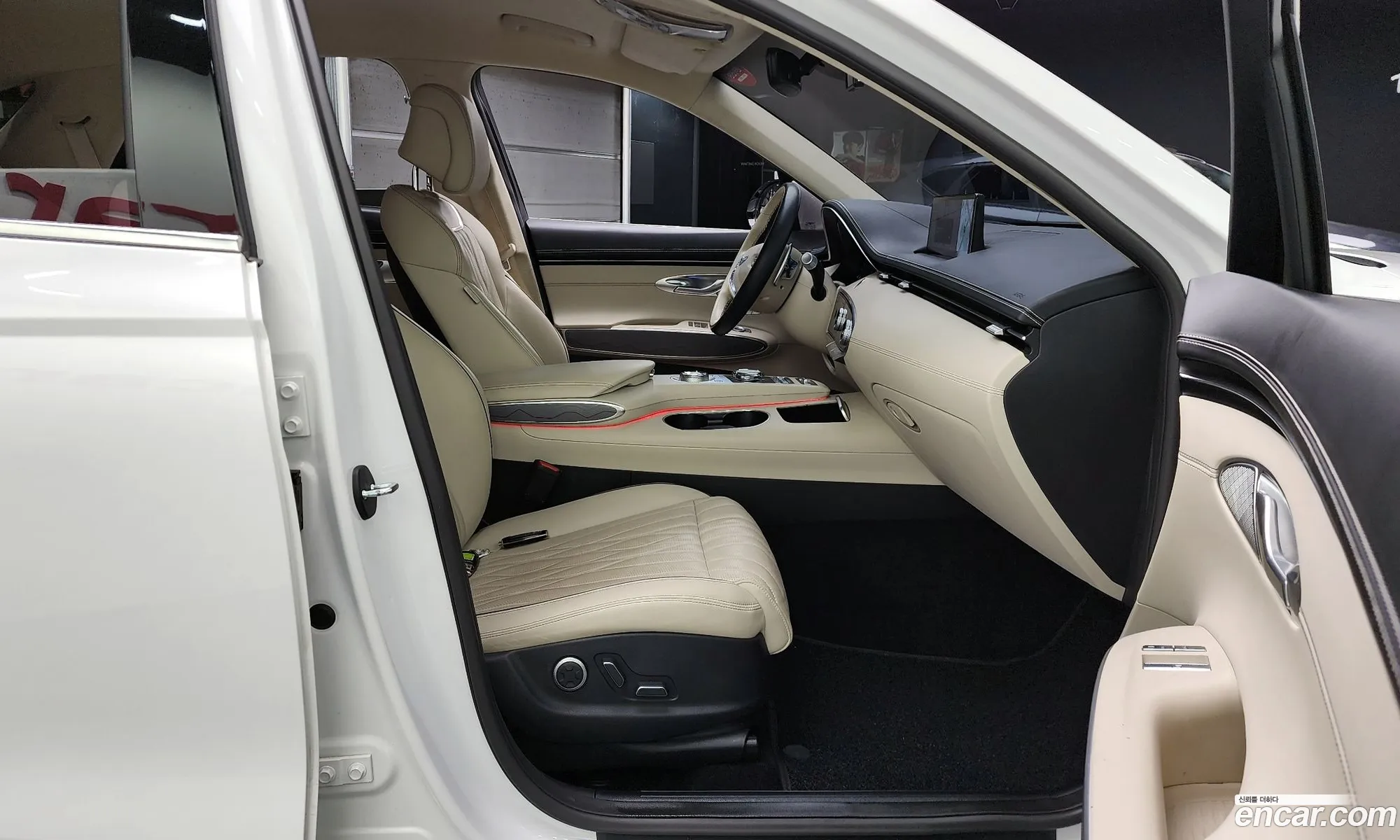 Genesis GV70 2021 — 3