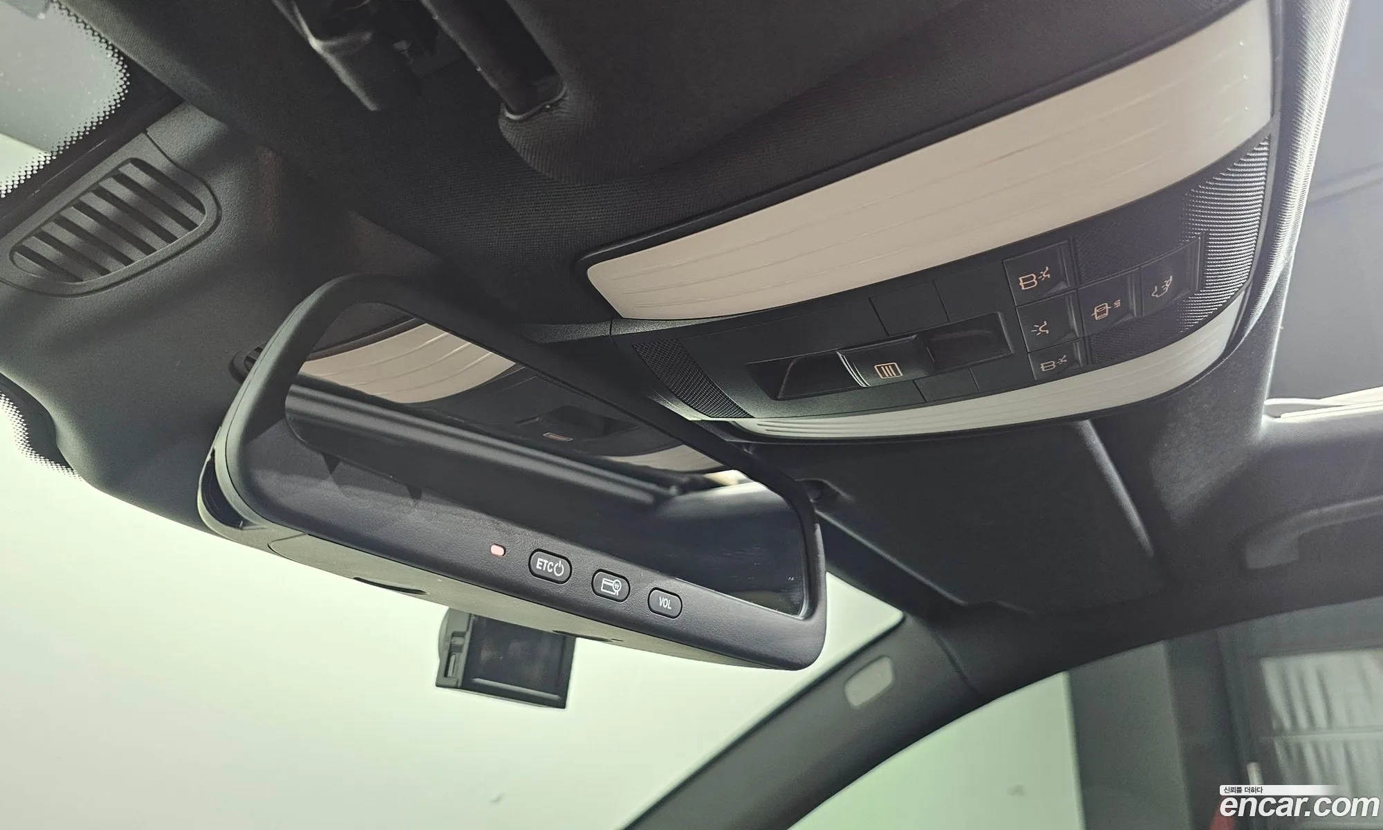 Mercedes-Benz E-Class W212 2015 — 12
