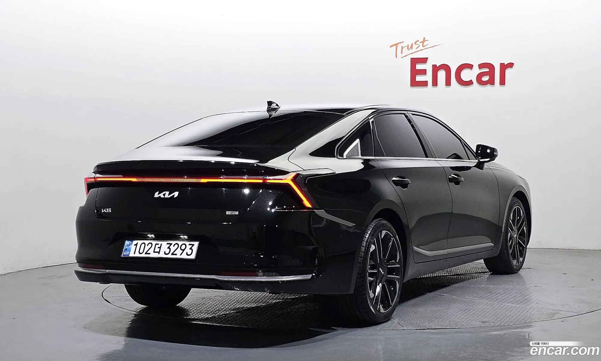 Kia K8 Hybrid 2024 — 26