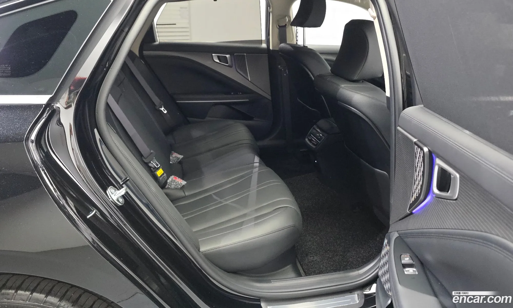 Kia K8 Hybrid 2024 — 5