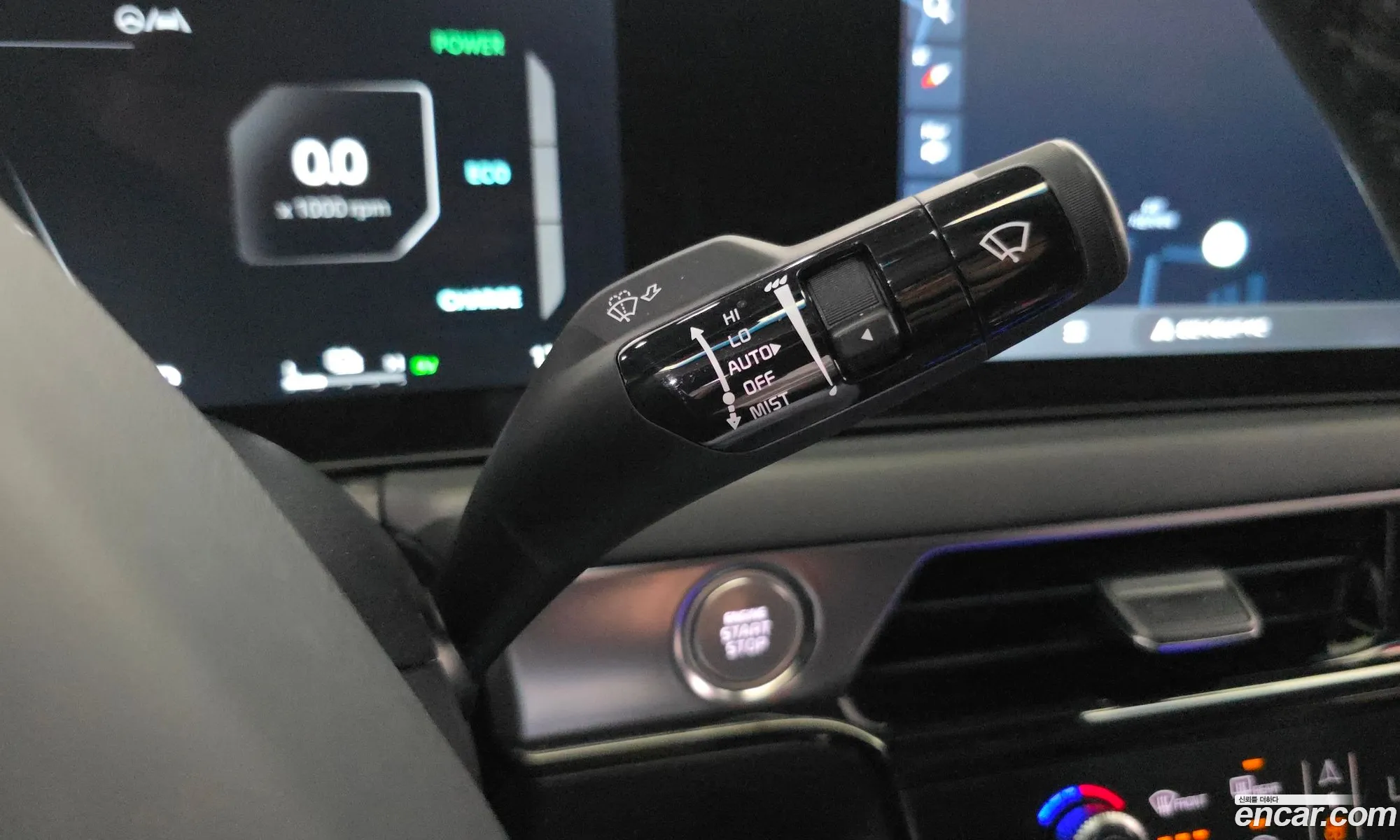 Kia K8 Hybrid 2024 — 28