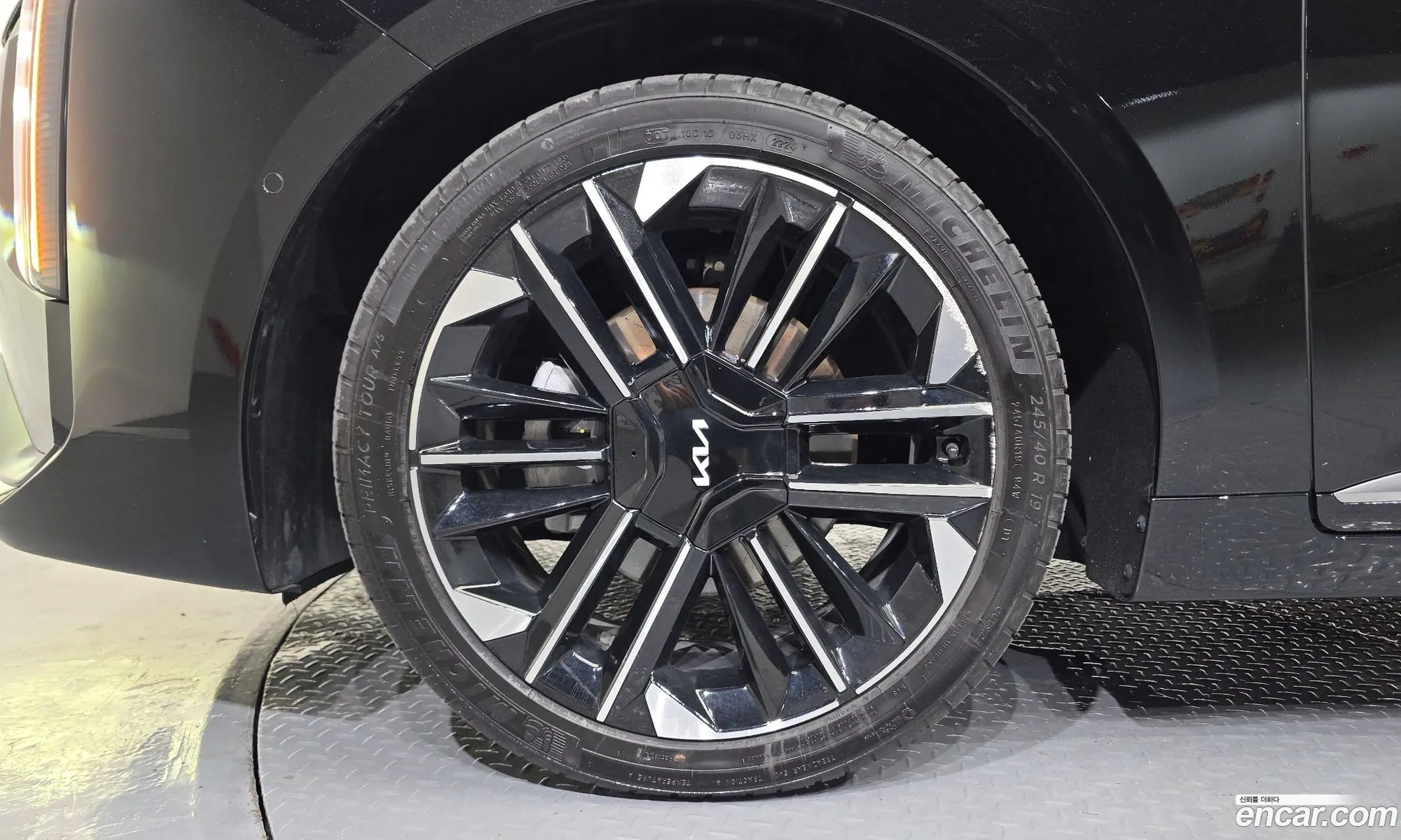 Kia K8 Hybrid 2024 — 12