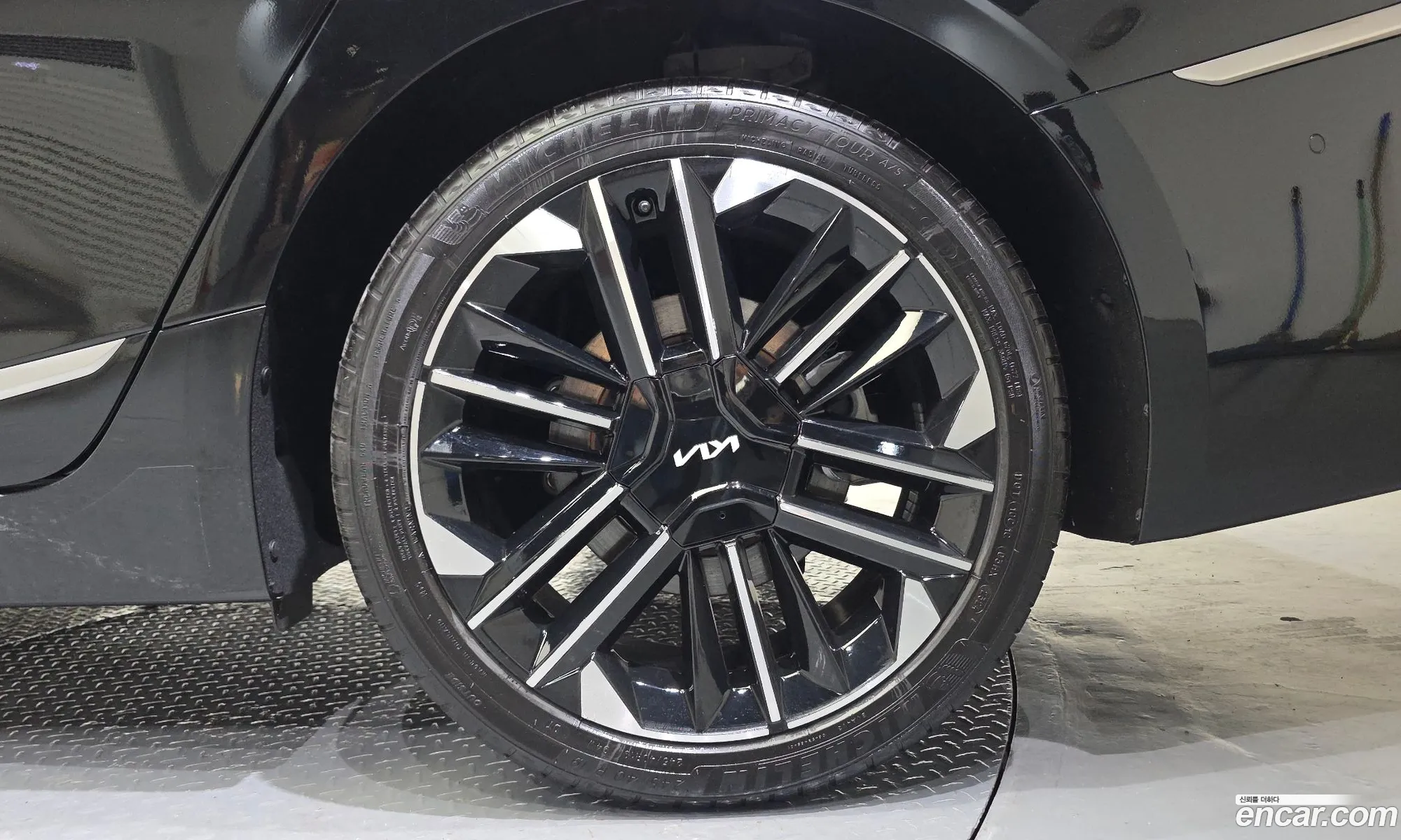 Kia K8 Hybrid 2024 — 4