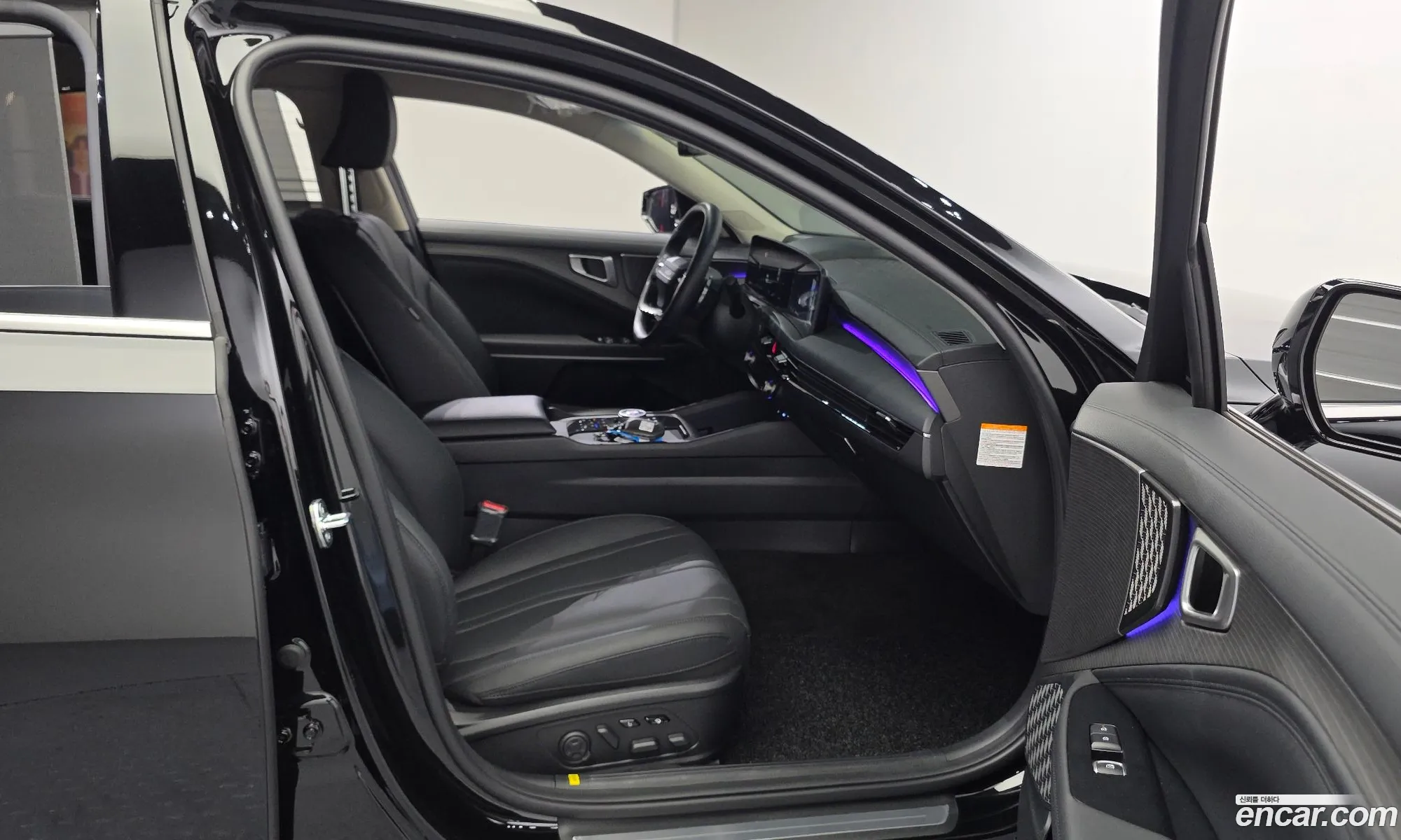 Kia K8 Hybrid 2024 — 23