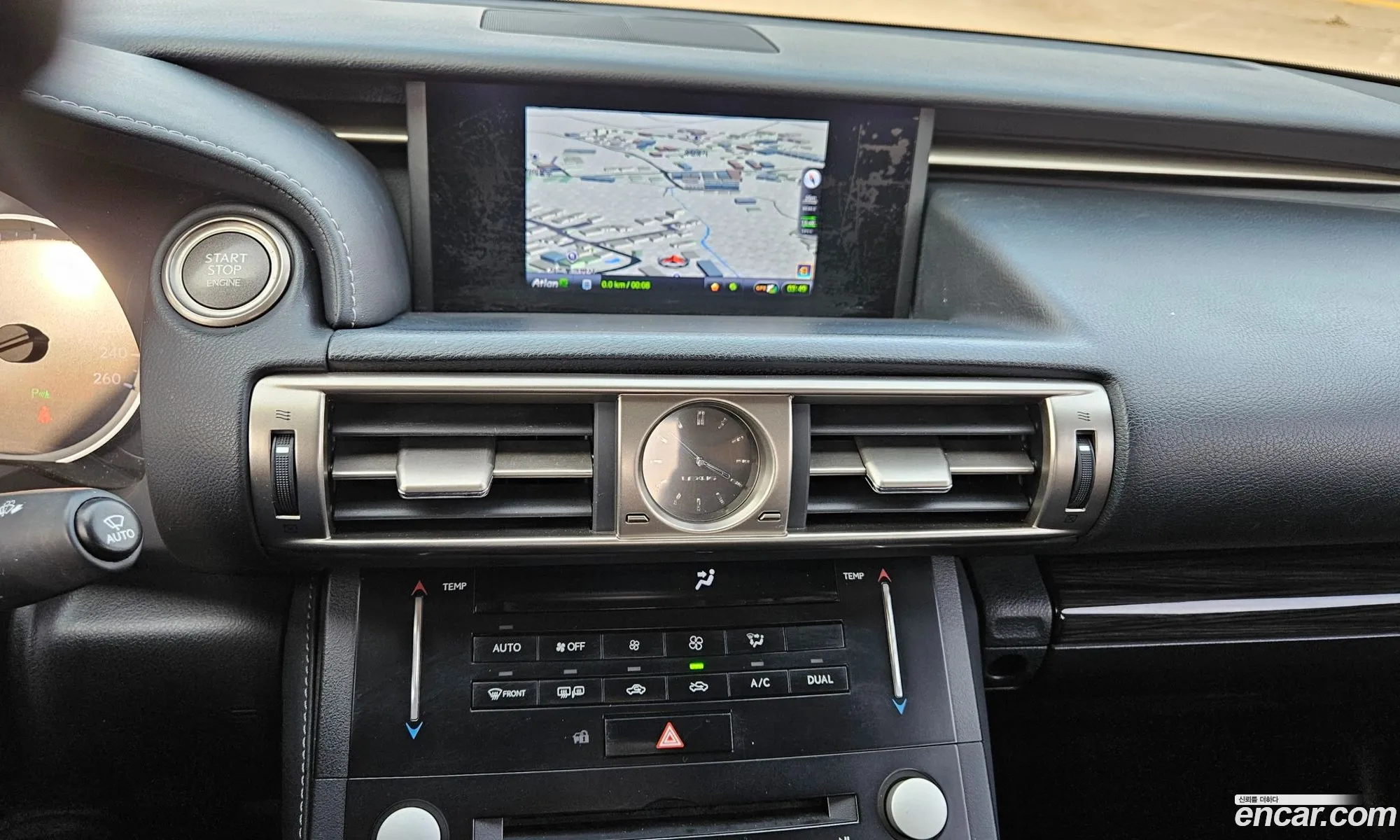 Lexus IS250 2013 — 18